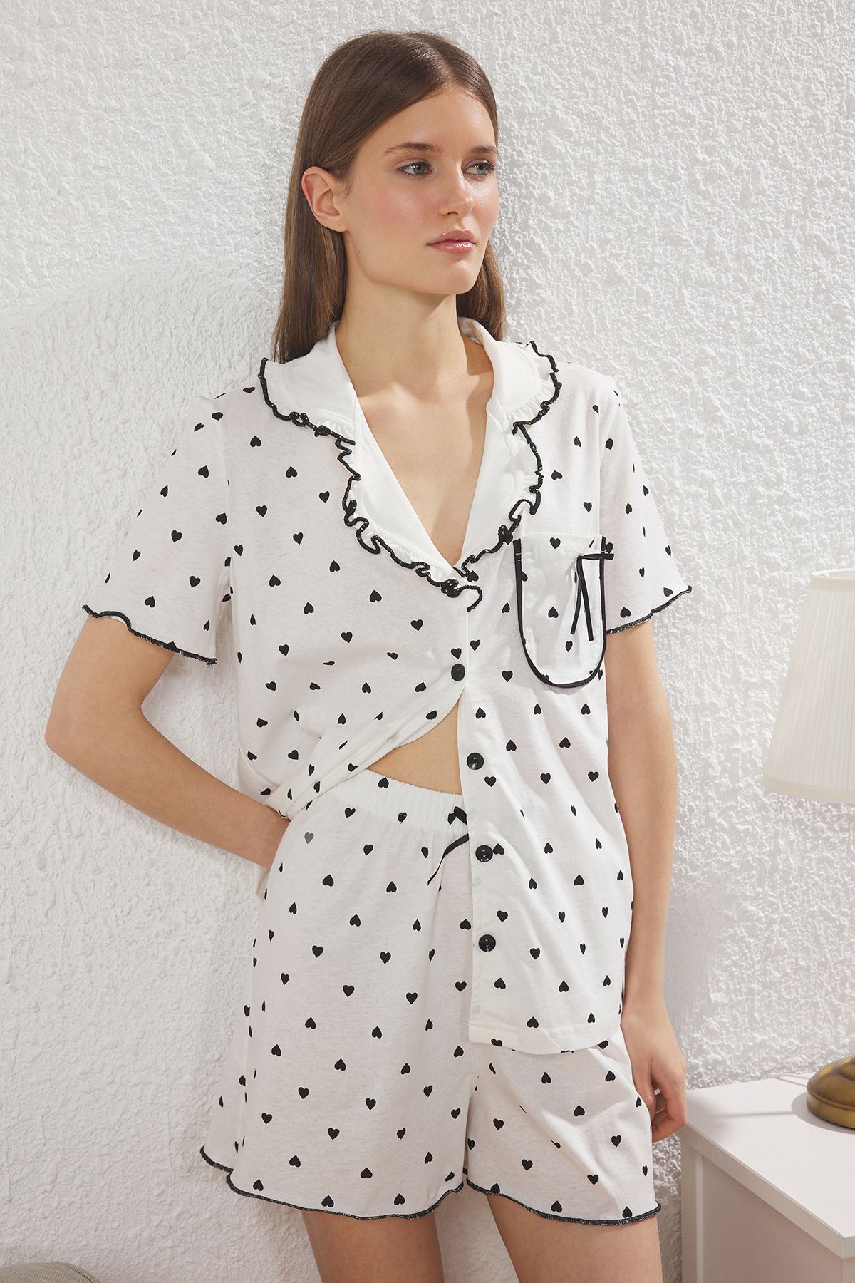 Trendyol Collection Weißes Herz-rüschen-single-jersey-strick-pyjama-set Mit Shorts für Damen - L