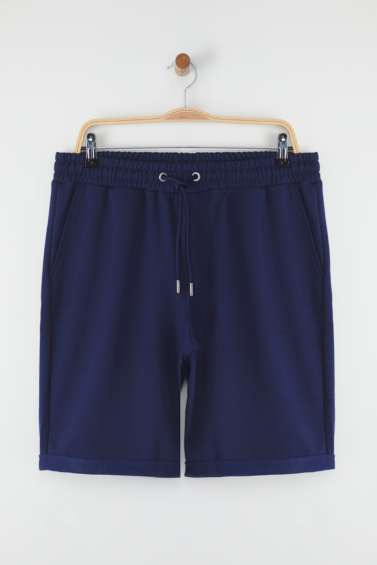 Trendyolmilla  Indigo Regular/Normal Kesim Orta Boy Lastik Belli Bağcıklı Duble Paça Şort TMNSS21SR0046 - Görsel 13