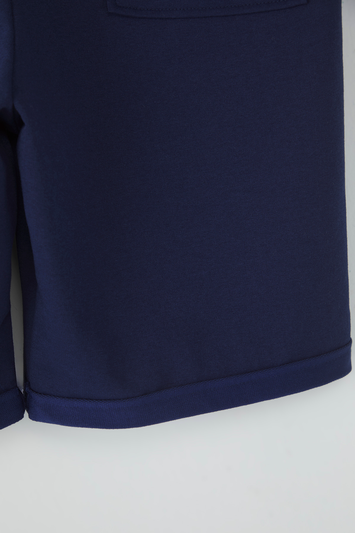 Trendyolmilla  Indigo Regular/Normal Kesim Orta Boy Lastik Belli Bağcıklı Duble Paça Şort TMNSS21SR0046 - Görsel 15