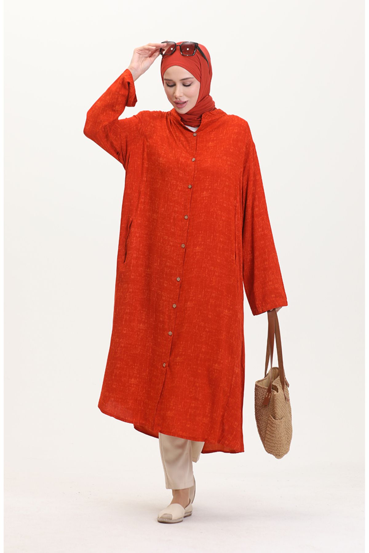 complete the look image
