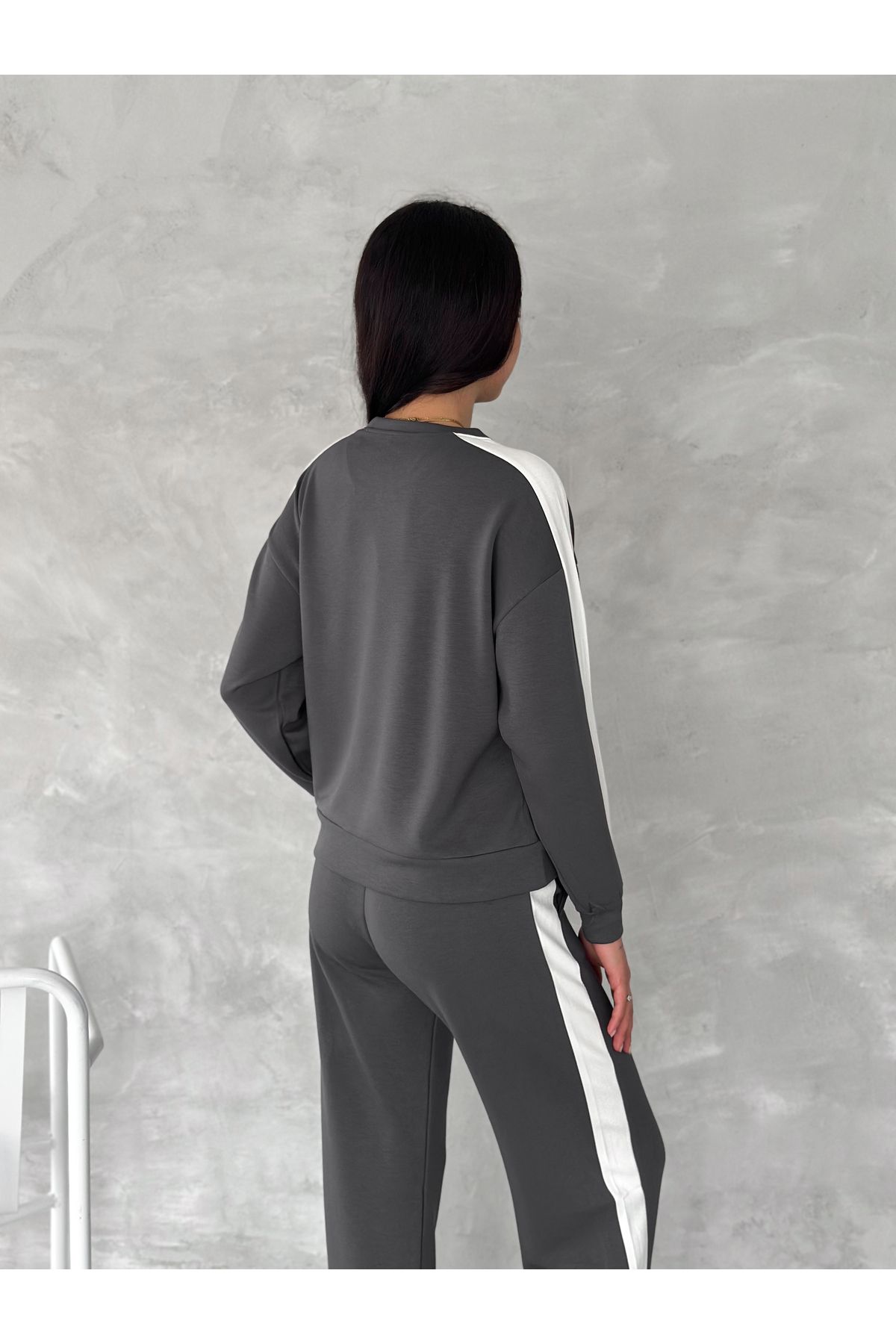 Slim'N Lift-Soft Tissue Modal Fabric Side Stripe Tracksuit Set 5