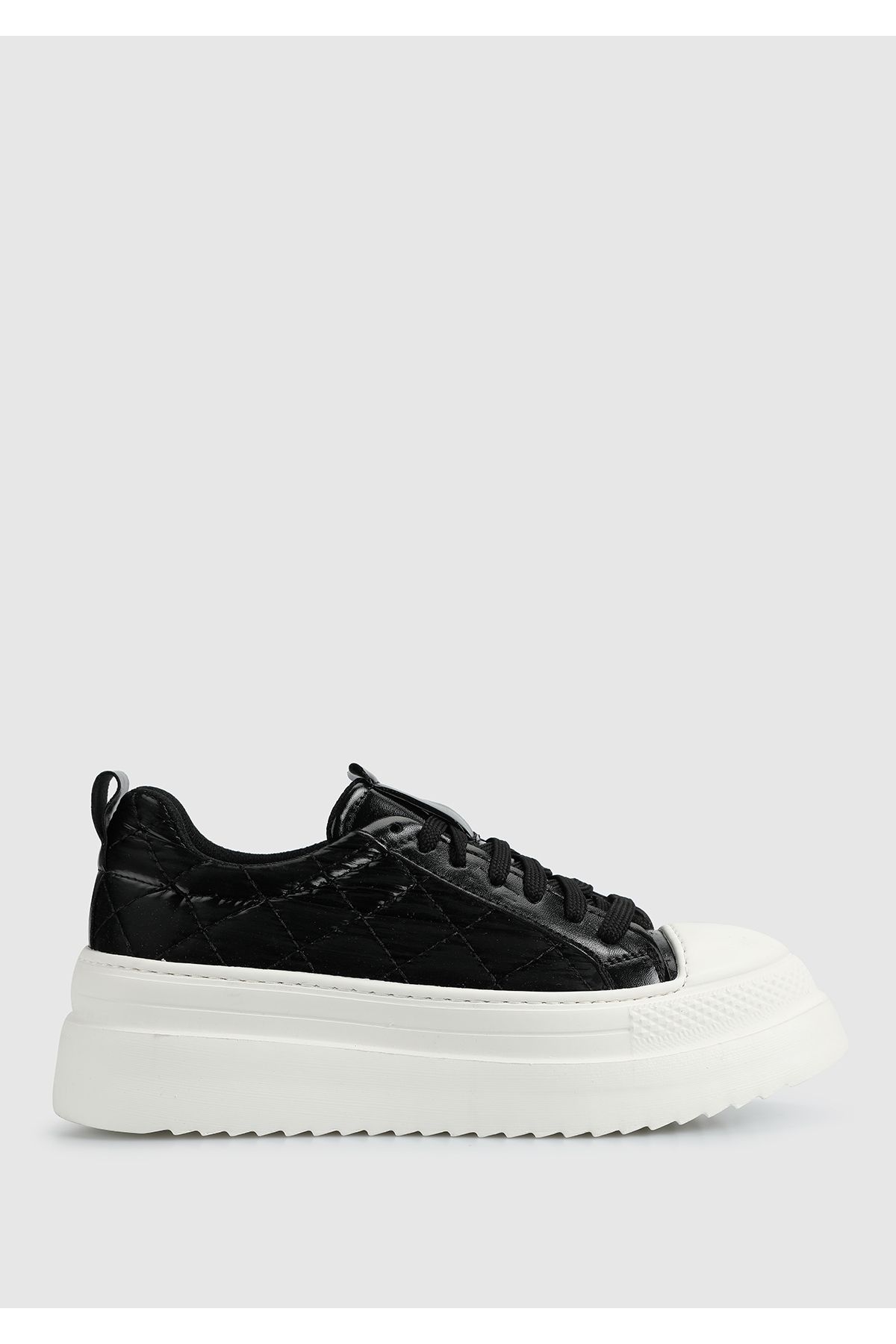 Provoq-Women's Sneakers - Black 1