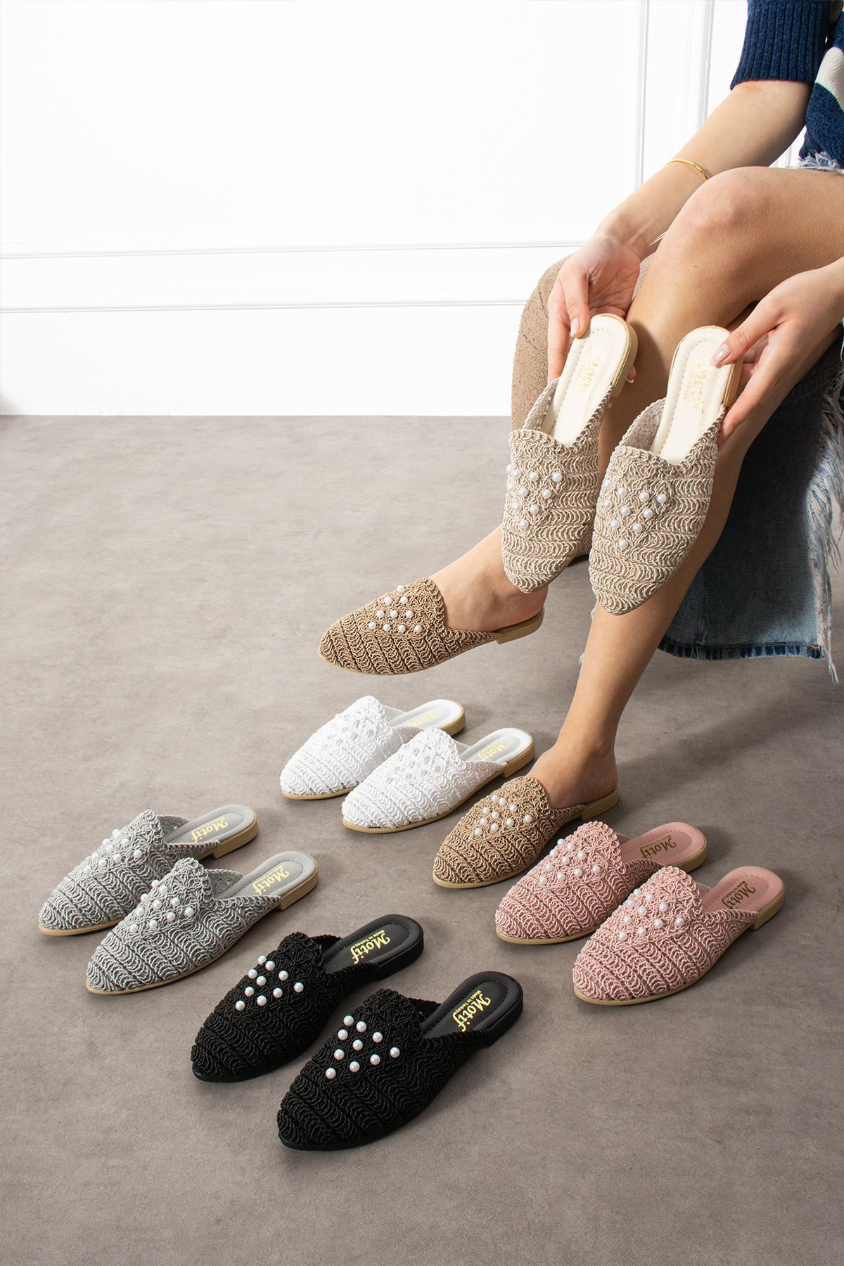 FUGA MODA-Black Triangle Array Pearl Knitted Knitwear Slippers 4