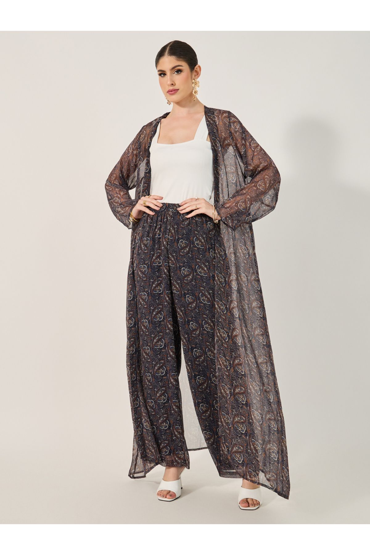 Styli-printed abaya and inner top and pants set 2