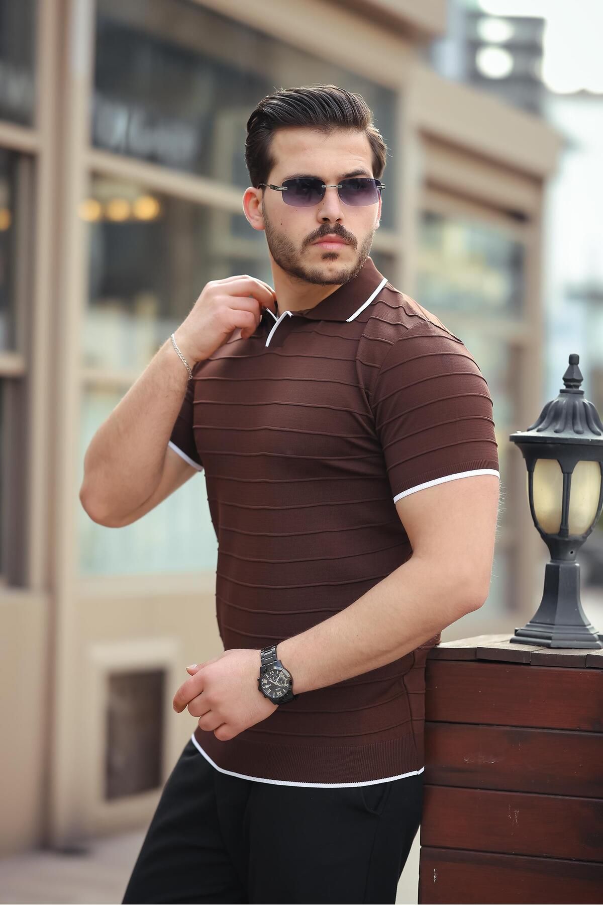 Miron-Brown Embossed Line Polo Neck Knitwear T-Shirt - 2403 2