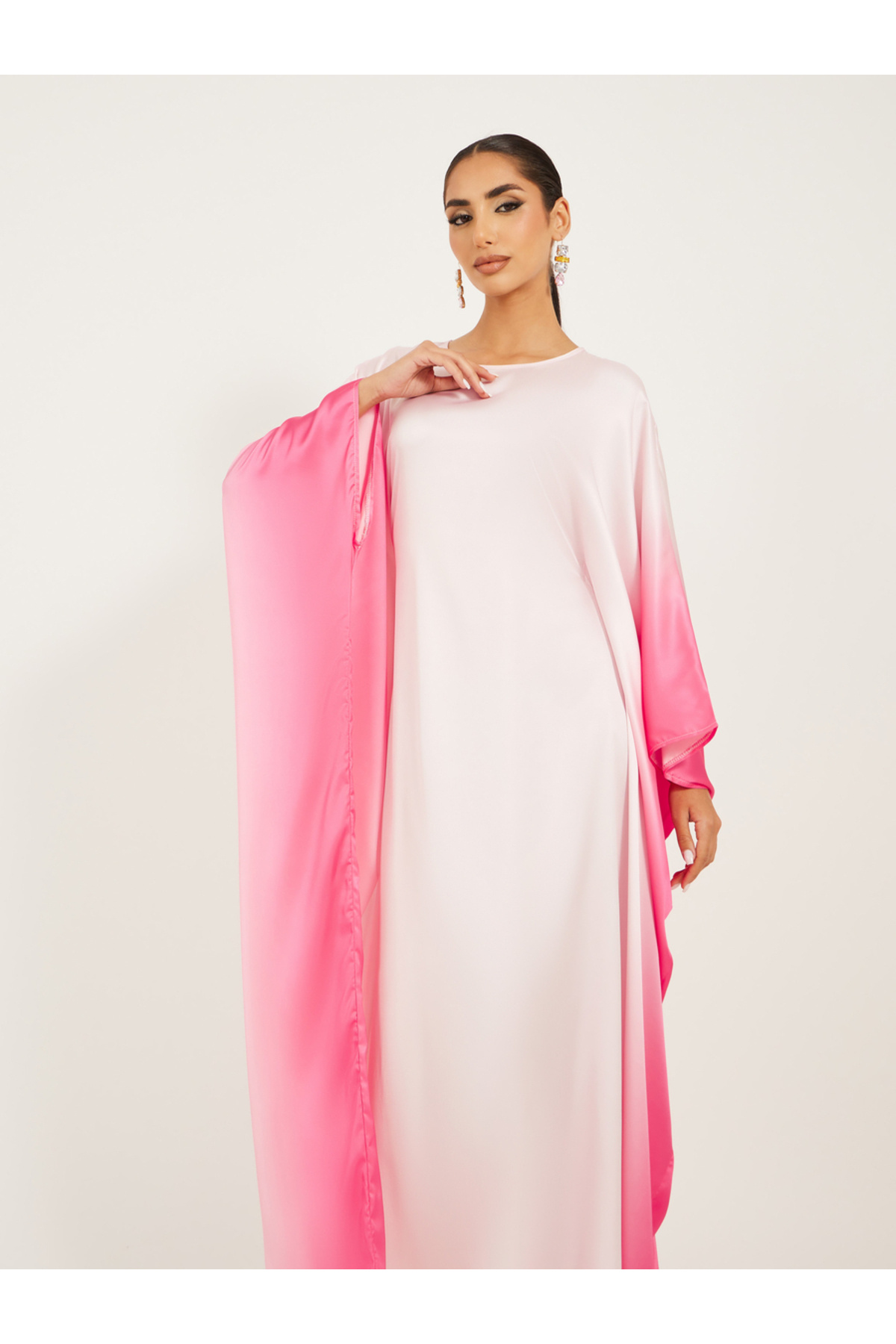 Styli-ombre print satin fabric loose fit kaftan 3