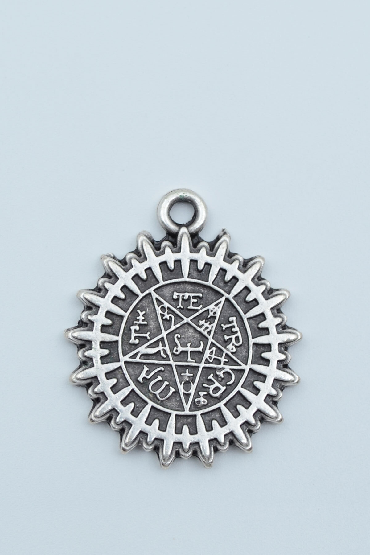 Bu Farklı Anime Black Butler Kuroshitsuji Gümüş Kaplama Kolye Ucu