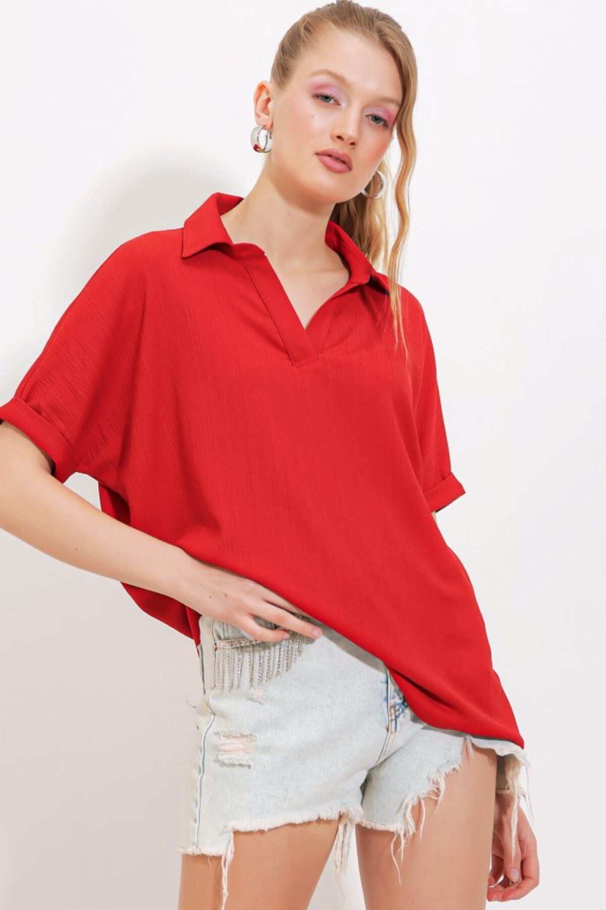 1001moda-Red Oversize Polo Neck Knitted Blouse 0486 2