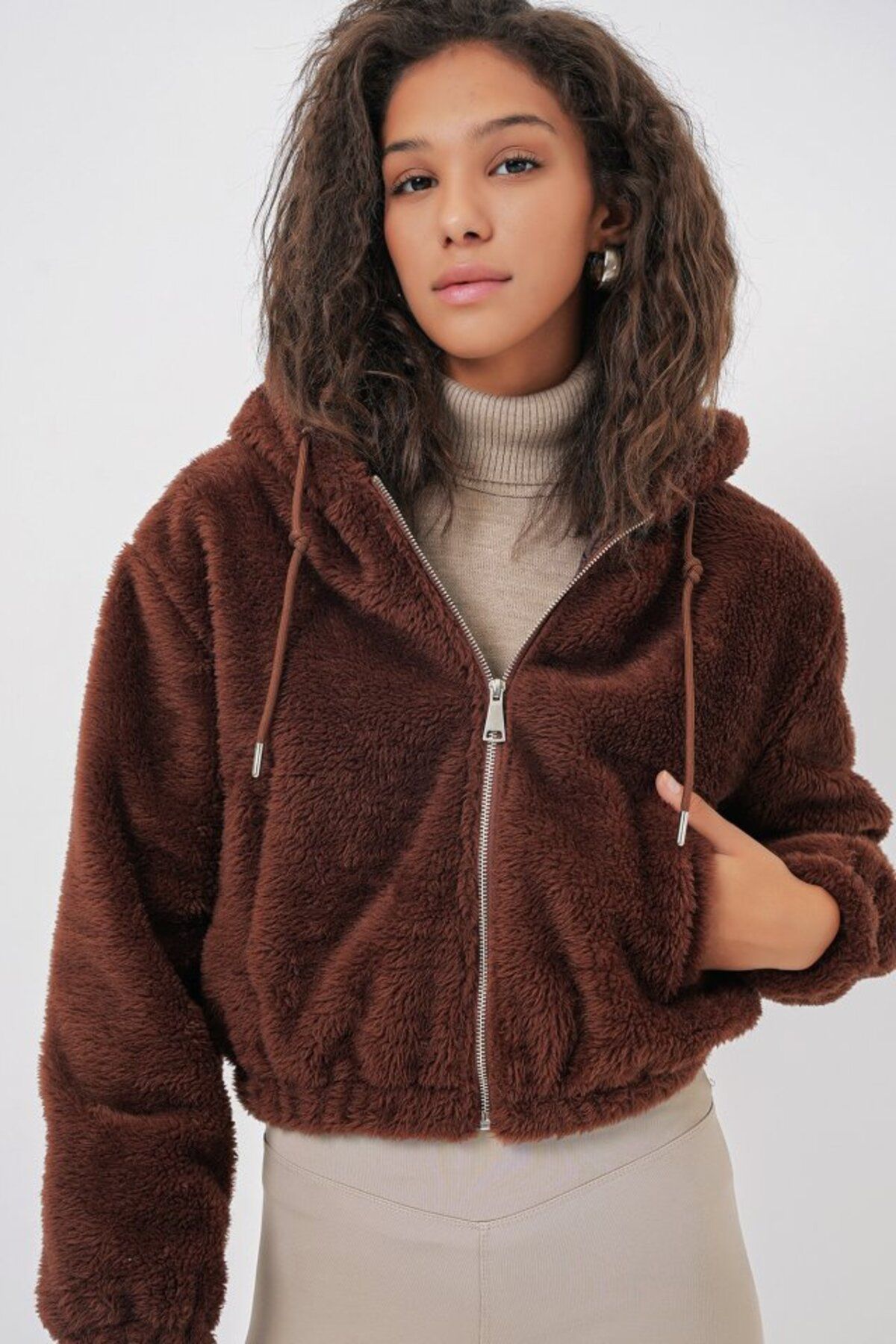 novafems 5193 Kapüşonlu Peluş Crop Ceket - Kahverengi
