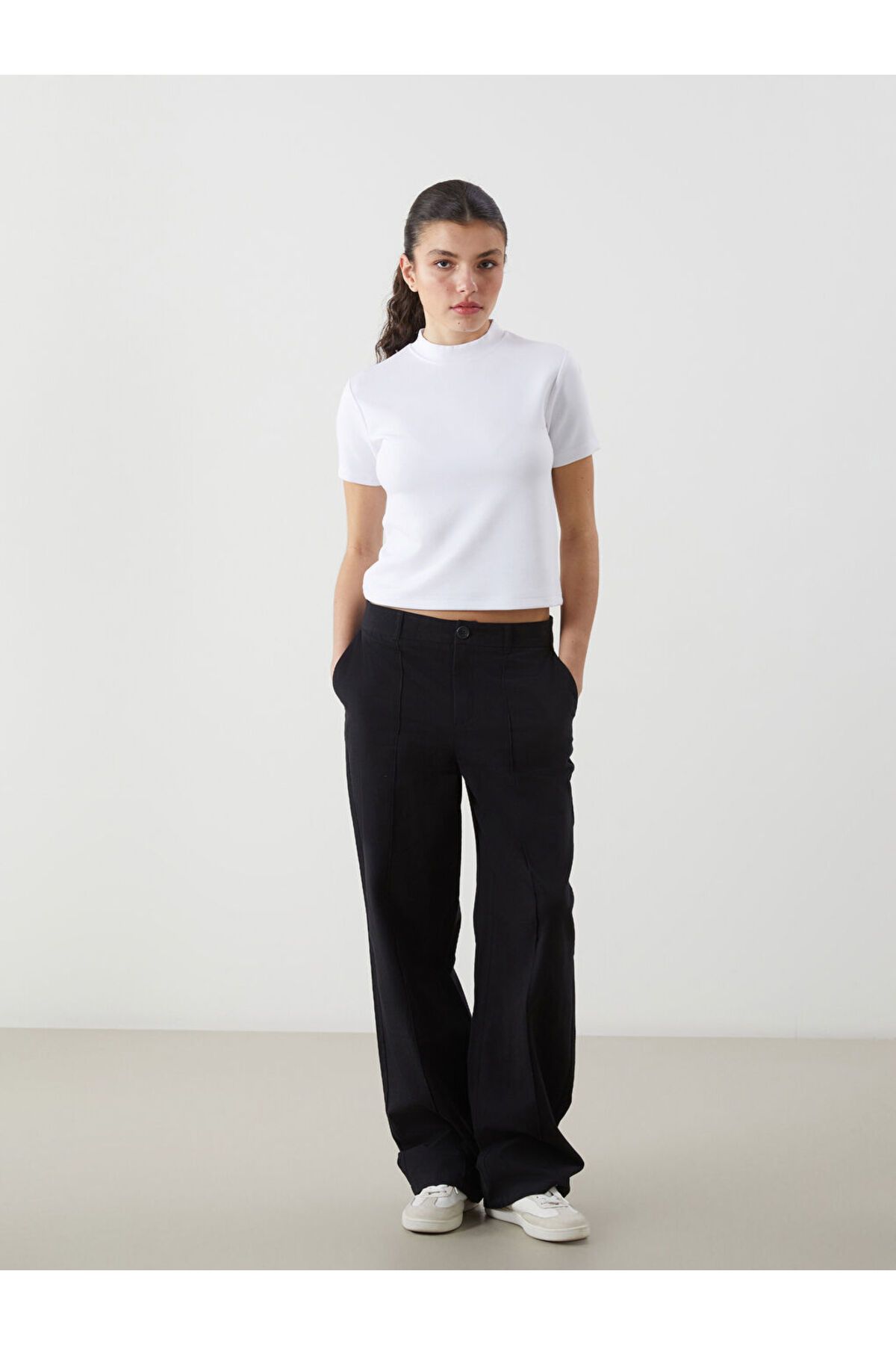LC Waikiki-White Crew Neck Women's T-Shirt 2