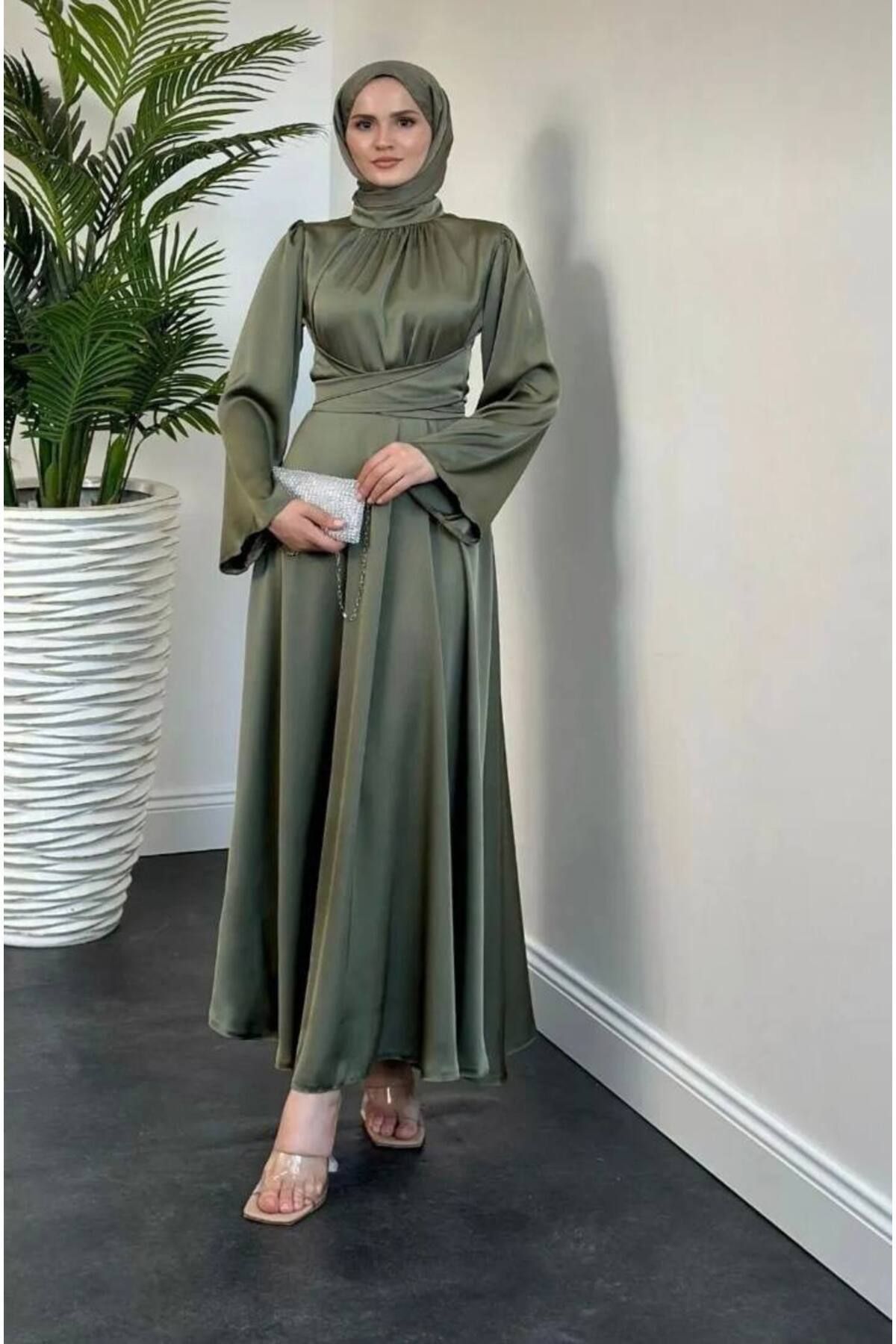 W WARGA-Satin Dress with Gathered Collar and Waist 3