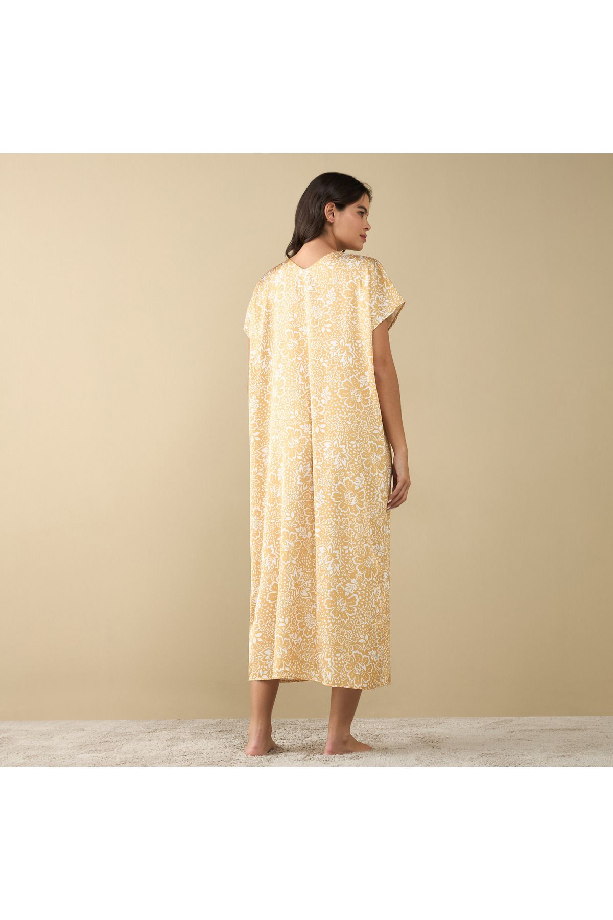 FAV-All-Over Floral Print Night Gown with Short Sleeves 3