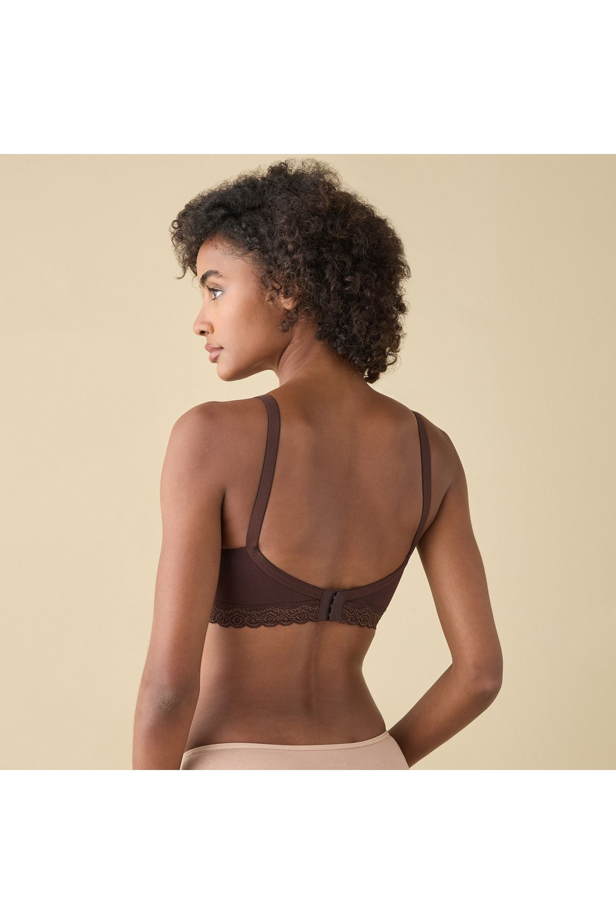 FAV-Lace Detail Solid Nursing Bra with Hook and Eye Closure 3