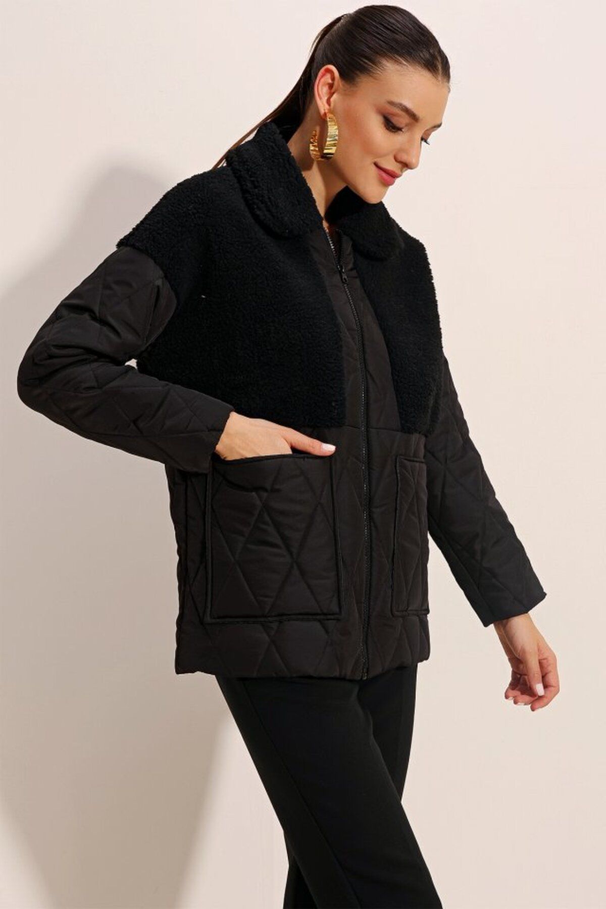 moda wanilia 5182 Peluş Detaylı Oversize Şişme Mont - Siyah