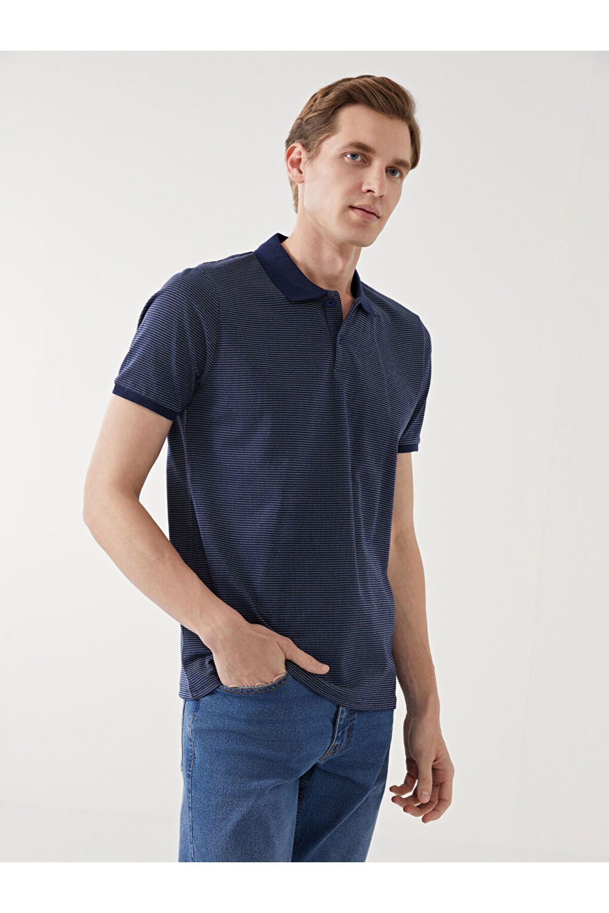 LC Waikiki Yeni Sezon Polo Yaka Kisa Kollu Cizgili Erkek Tisort - S5J730Z8