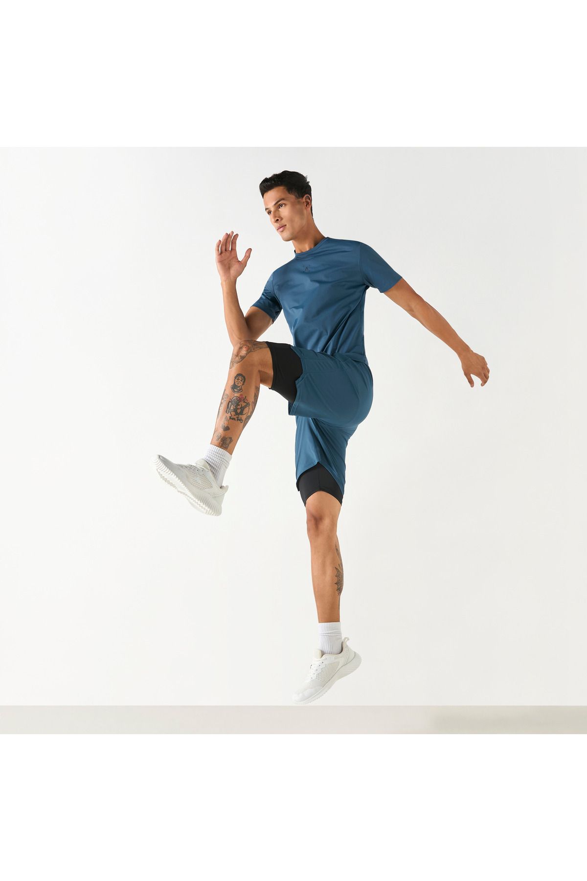 complete the look image