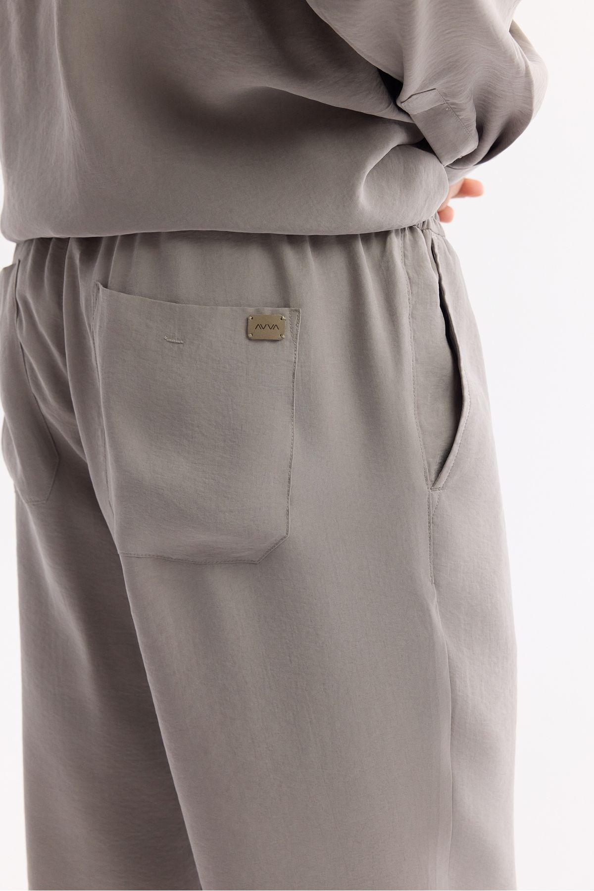 Avva-Men's Nardo Gray Elastic Waist Relaxed Cut Soft Touch Trousers A51Y3031 6