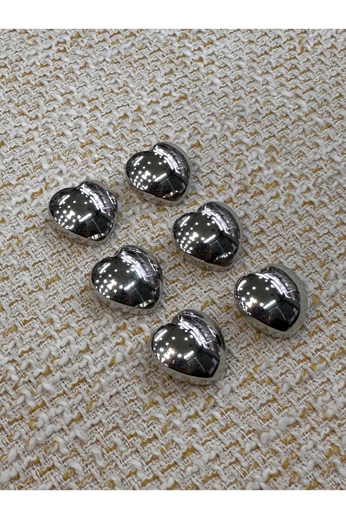 ODDA TASARIM ATÖLYESİ-Curved Silver Heart Model Set of 6 Buttons 1