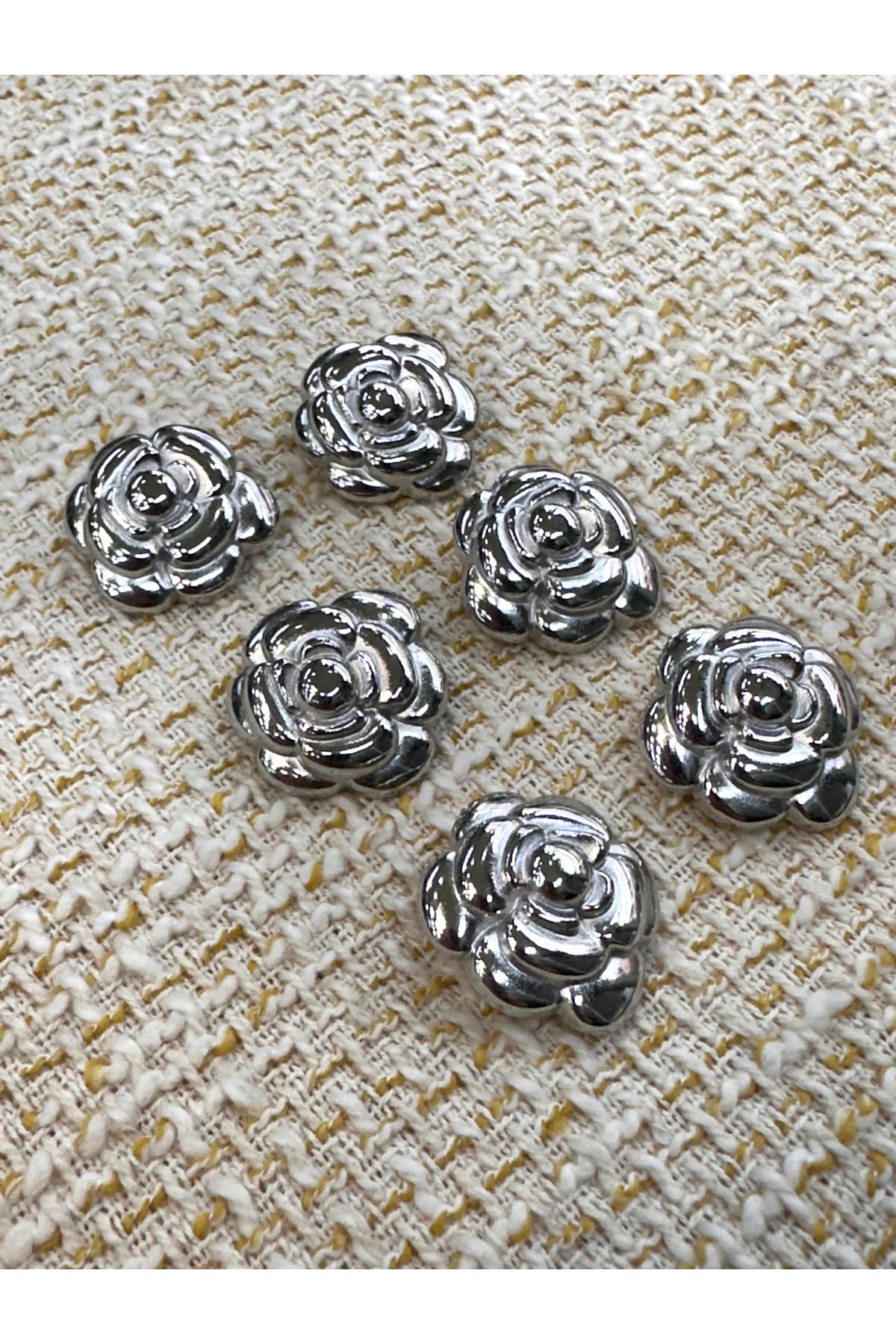 ODDA TASARIM ATÖLYESİ-Silver Color Flower Model Set of 6 Buttons (2.3cm) 1