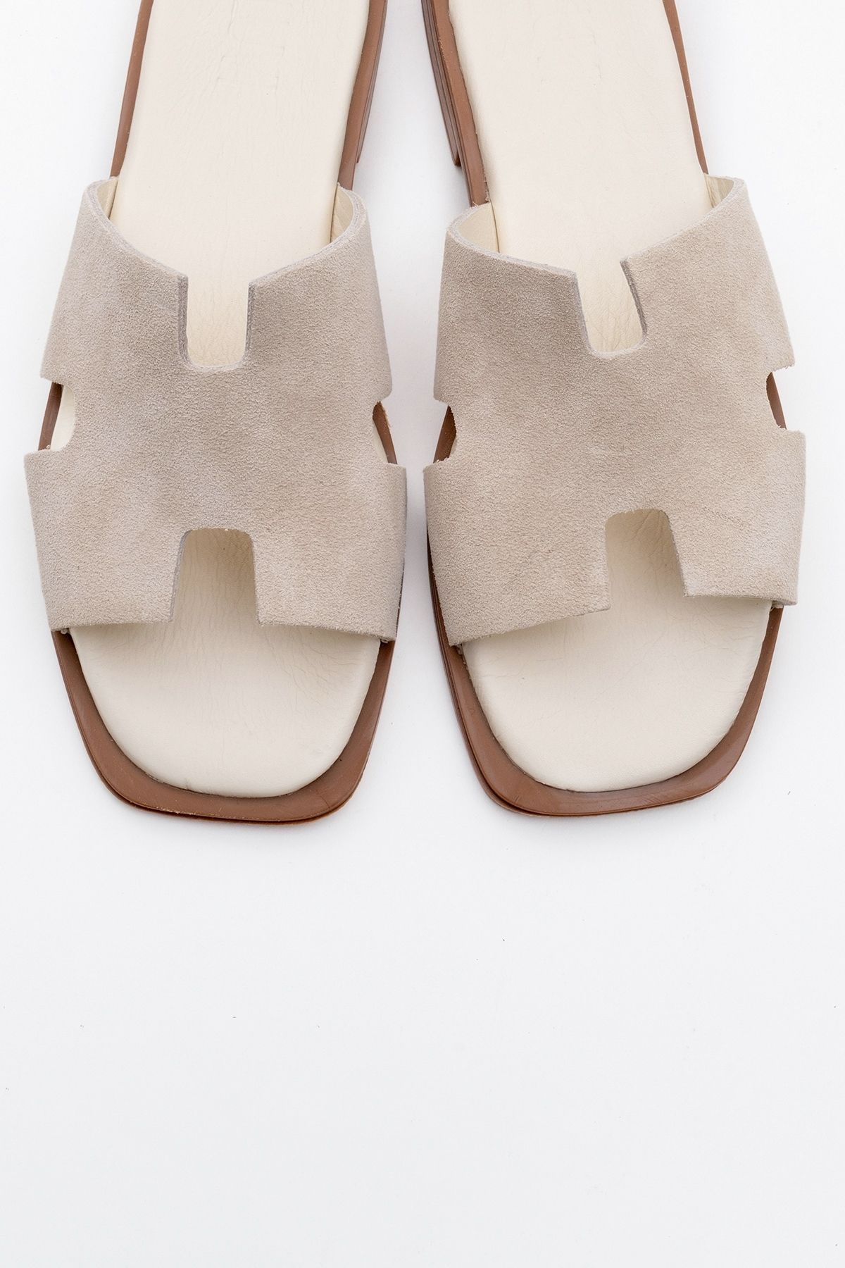 LuviShoes-Papuci de dama din piele bej model JEZ 2