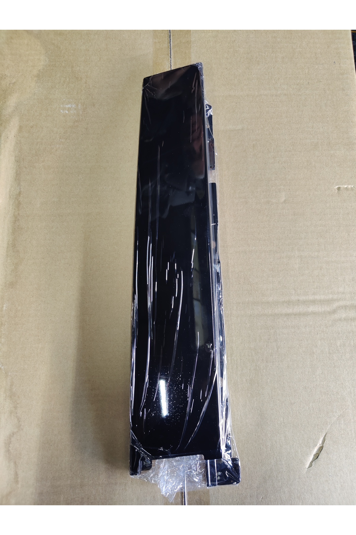 Ford Focus 3-3.5 Sol Arka Kapı Direk Çıtası 2012-2018