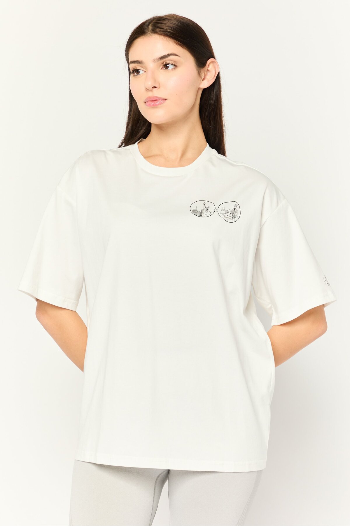 Steve Madden Women Crew Neck Short Sleeves Graphic Print T-shirt