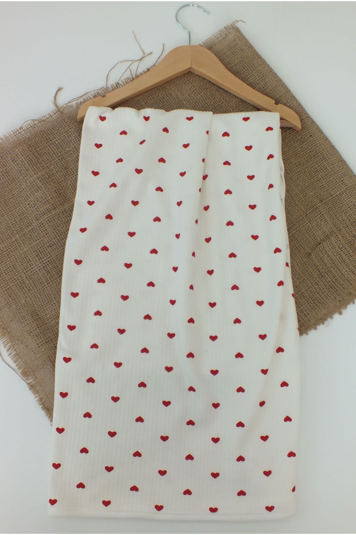 Bebe wini %100 Pamuk Kırmızı Kalpli Tek Kat Bebek Battaniye fotoğrafı 4 (önizleme)