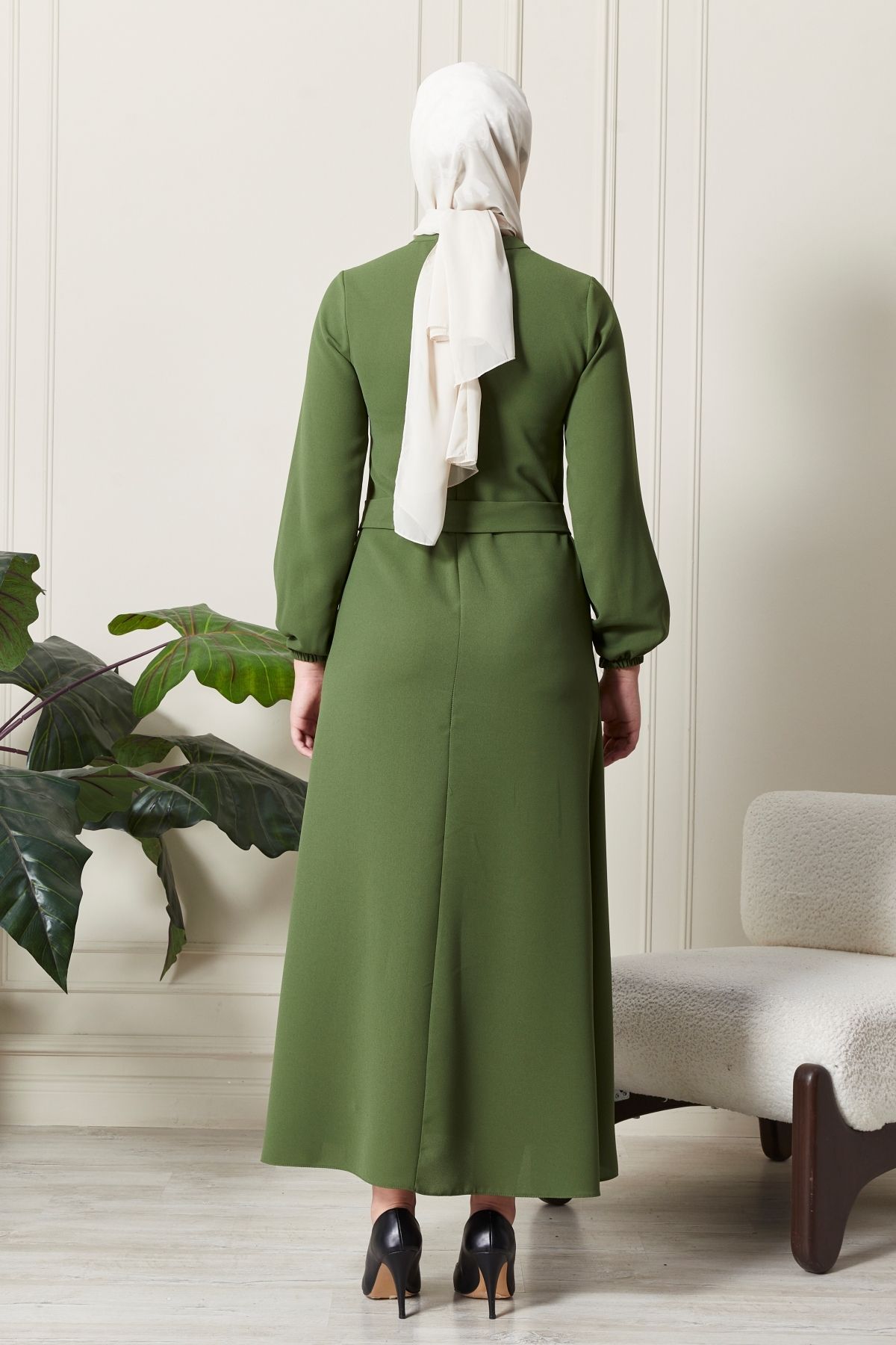 hacer ayaydın-Crepe Fabric A-Line Hijab Dress with Stone Detail on the Shoulder 3