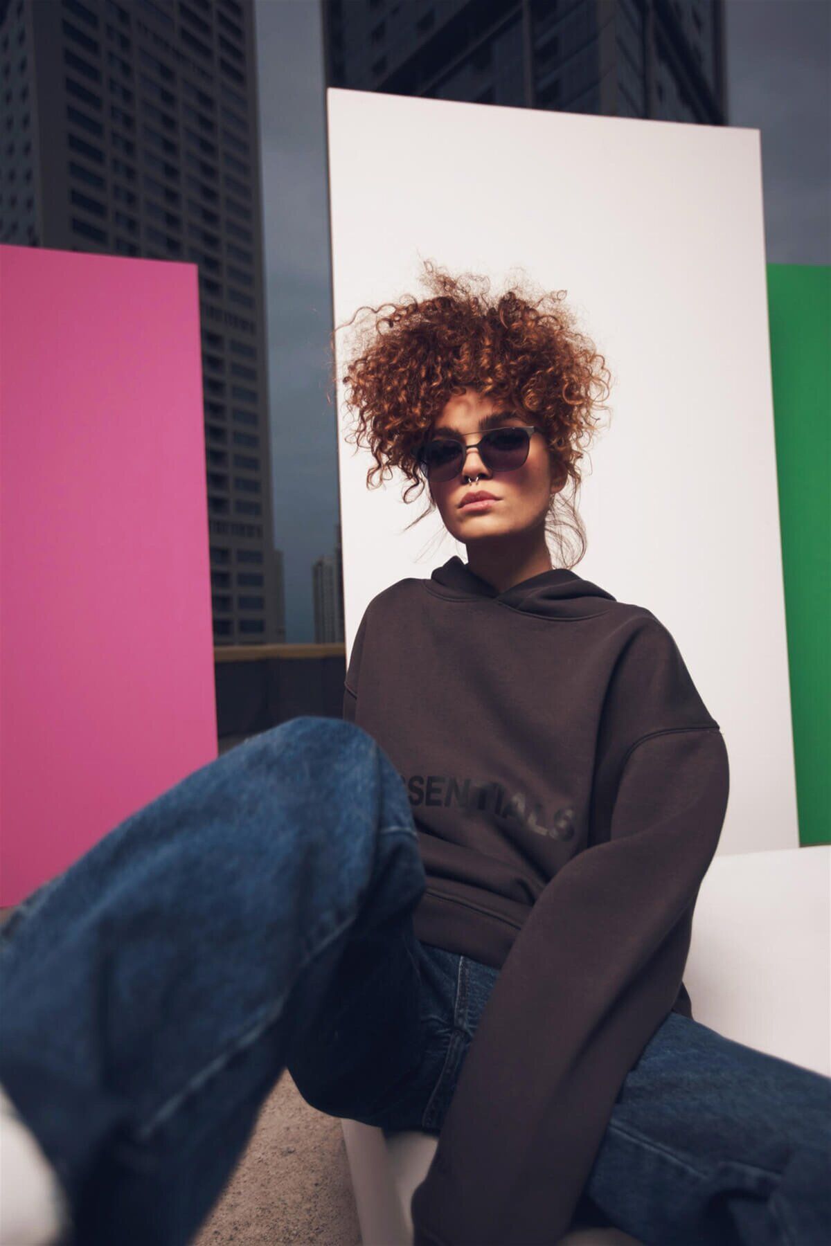 Trendiz-Unisex Anthrazit Essentials Sweatshirt Kapuzenpullover 5