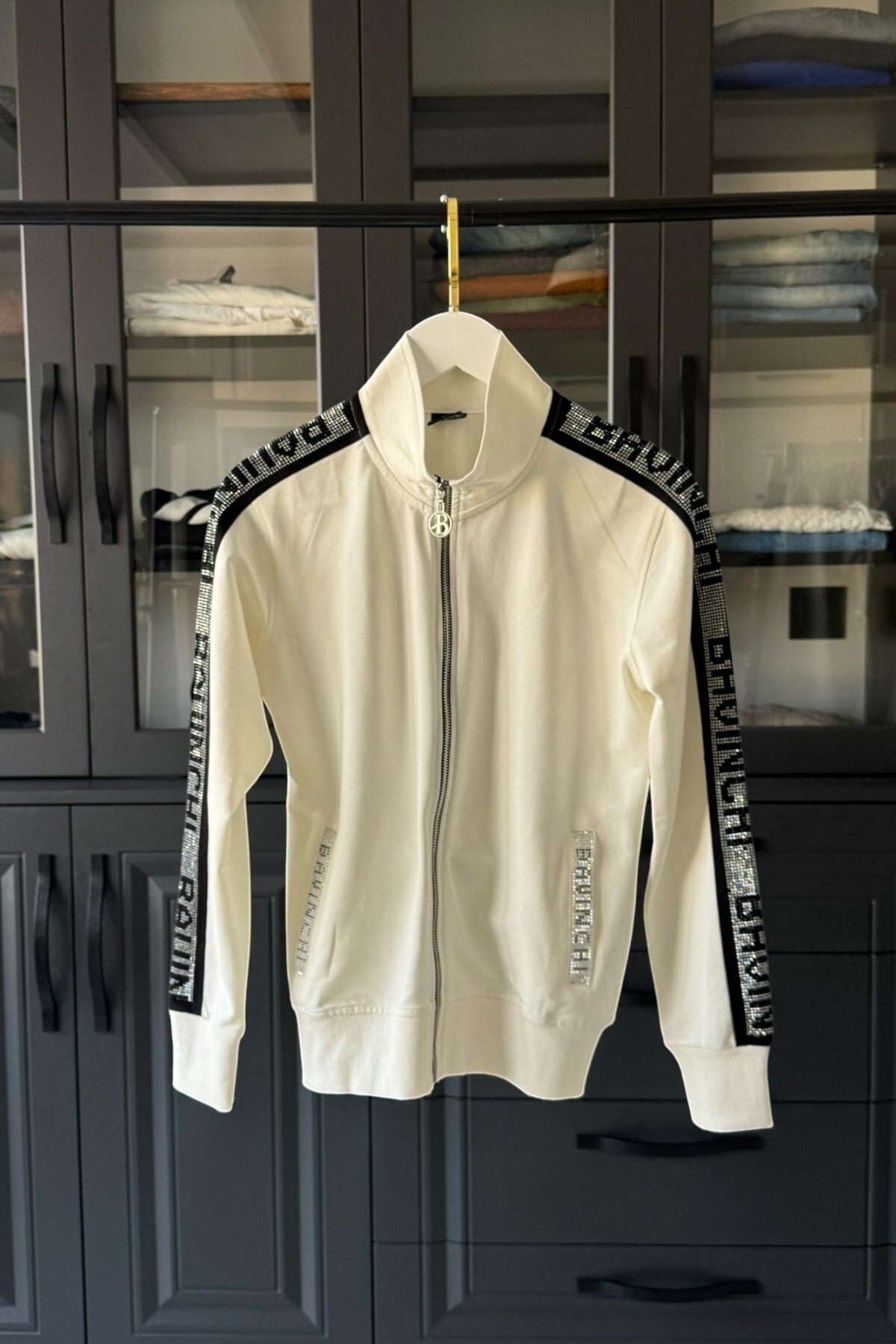 Posh Chic-Stone Side Stripe Tracksuit Set - Elegant and Modern Style 3