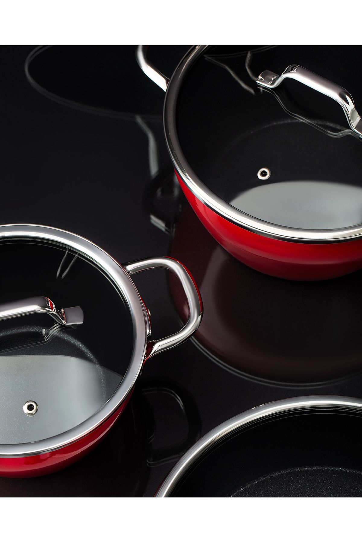 Madame Coco-Titanium Enamel - Comfortable Cookware Set 3
