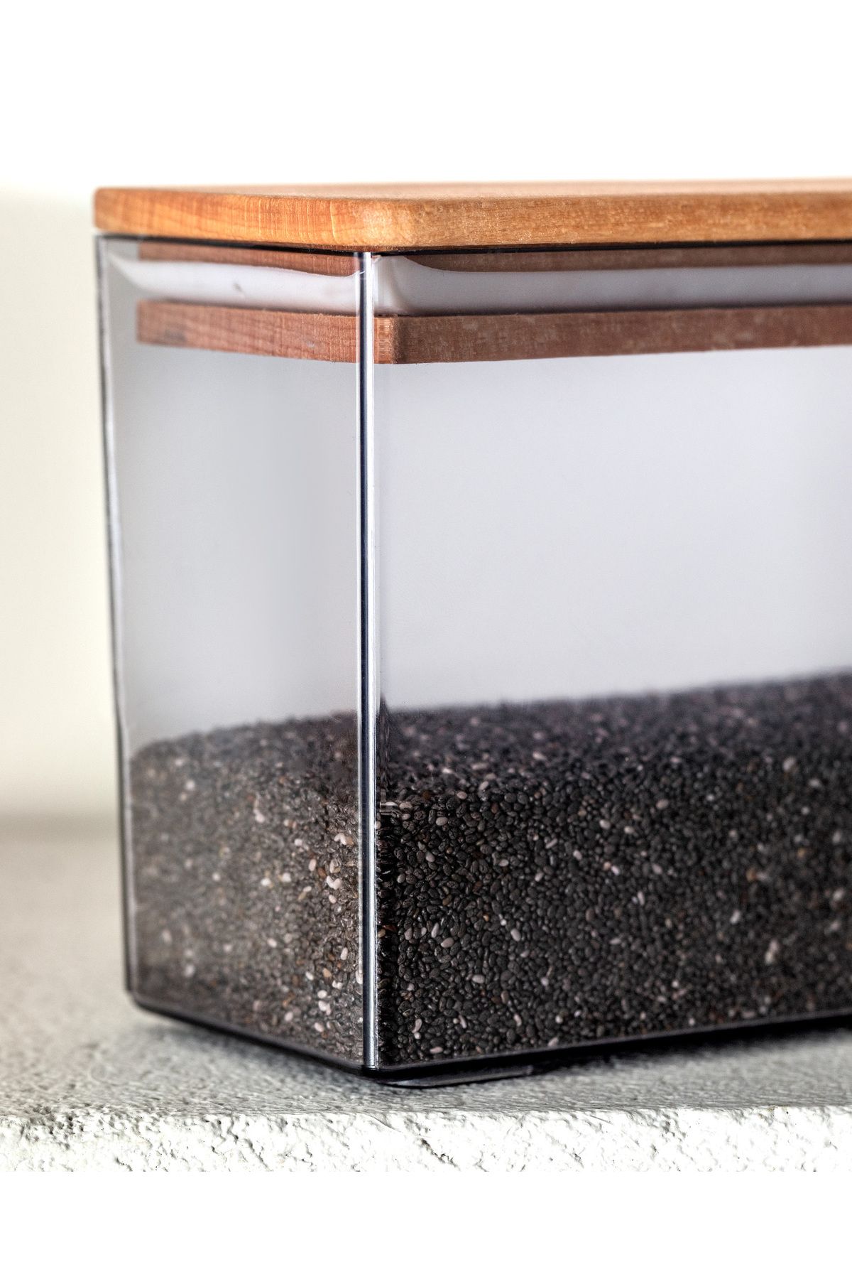 Madame Coco-Lucille 1200ml Storage Container with Wooden Lid 3
