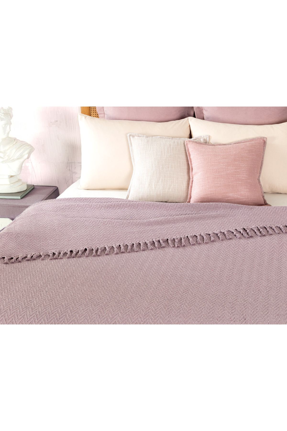 Madame Coco-Stephane Double Bedspread 2
