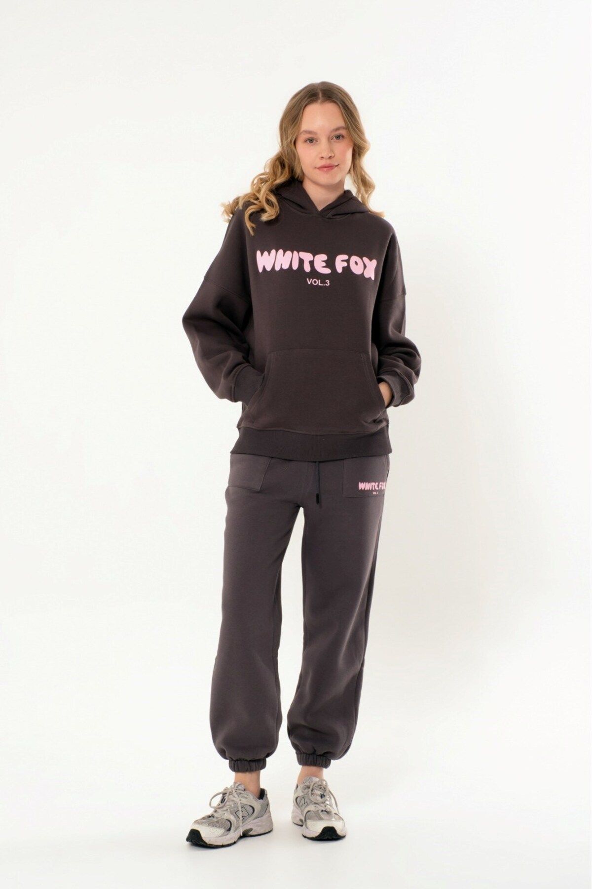 The Champ Clothing-Women's Oversize Sweatshirt & Sweatpants Set Mixed Style, Extracted Plaid Design 4