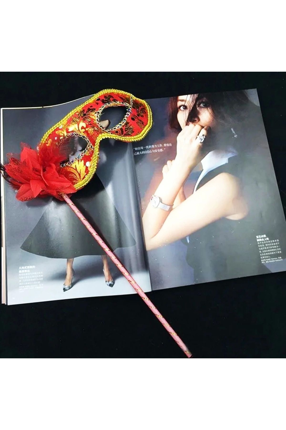 Narnuga Lüks Taşlı Saplı Maskeli Balo Maskesi Kırmızı Renk 35 Cm - MCT3586-6099