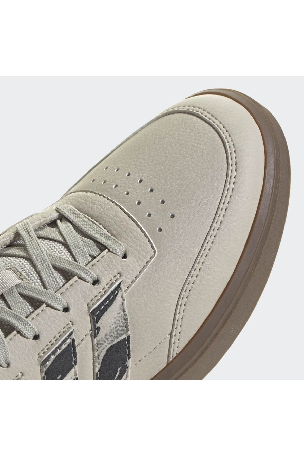 adidas-Courtblock Wonalu/Silpeb/Carbon - Trampki 8