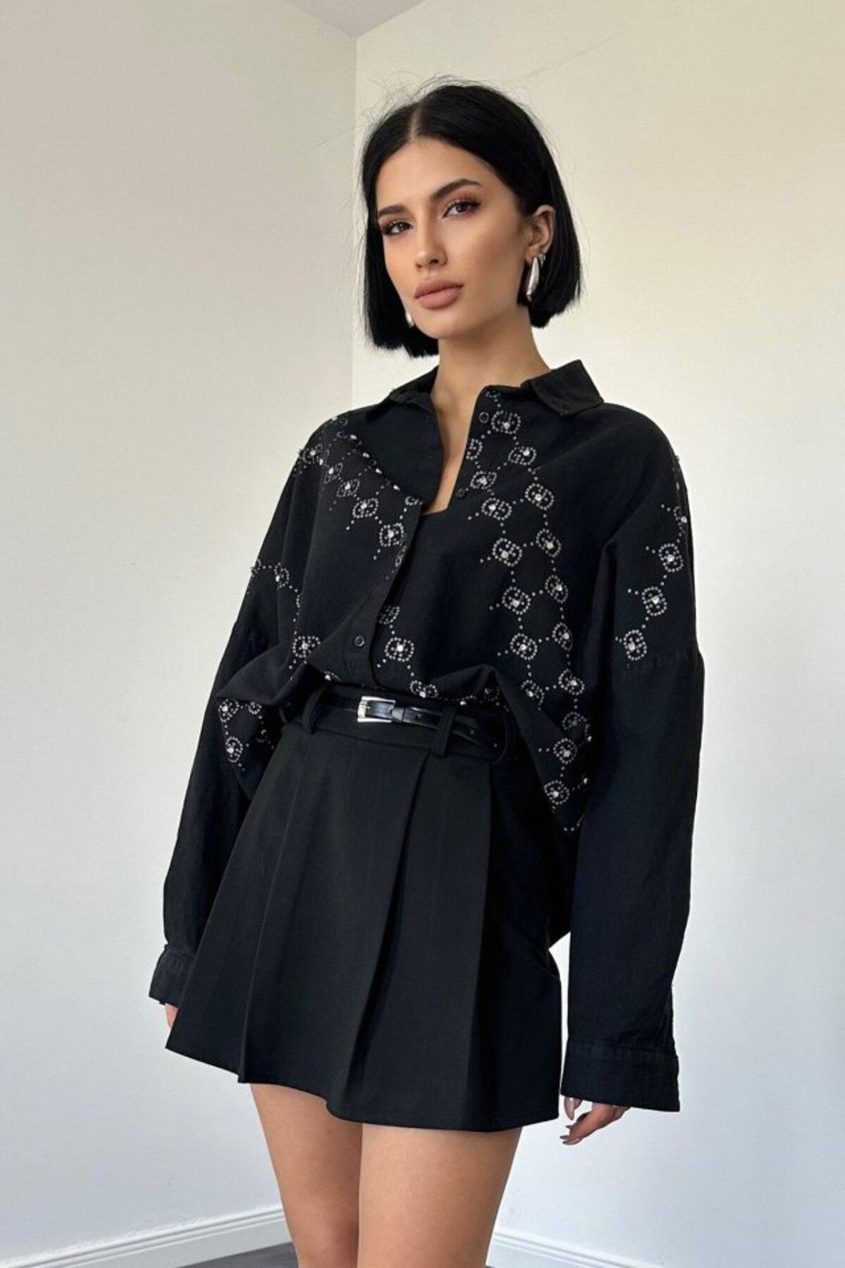 MRA Fashion Siyah Boyamalı Keten Baskılı Taşlı Gömlek