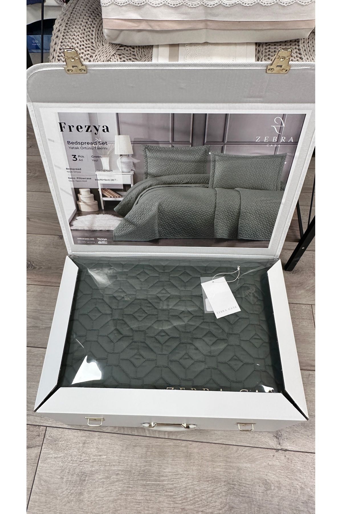ZEBRA CASA-Freesia Double Bedspread Set 6