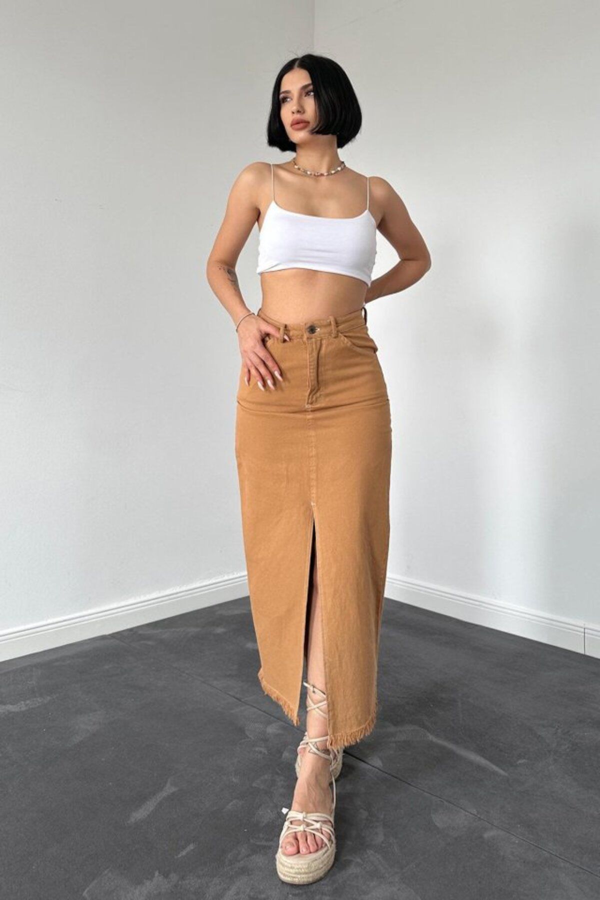 Deridün Yıldız Shoes Camel Gabardin Boyamalı Püsküllü Etek