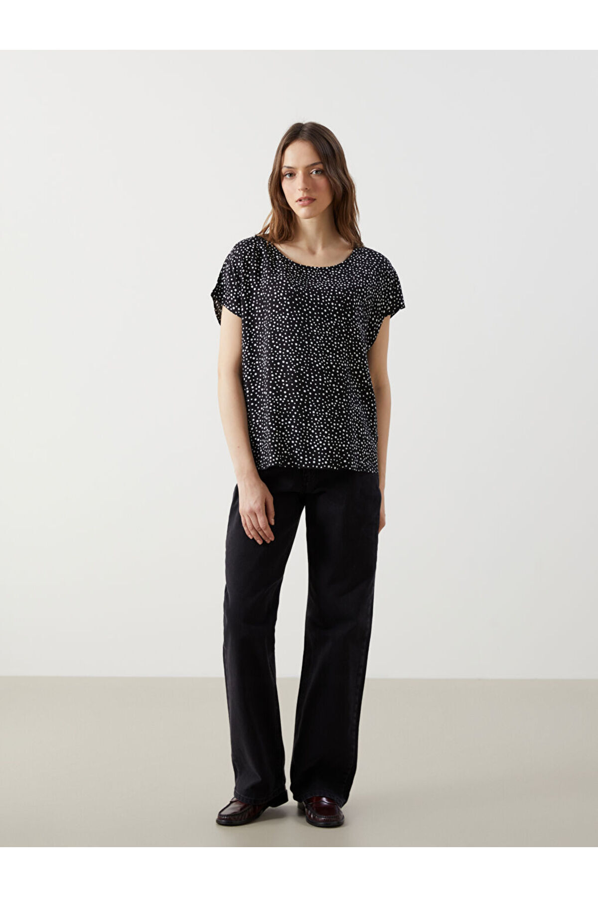 complete the look image