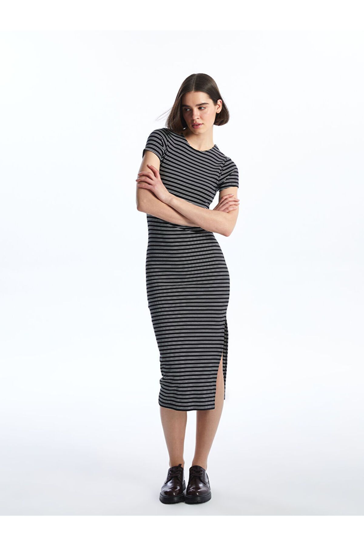 Bisiklet Yaka Çizgili Kısa Kollu Kadın Bodycon Elbise