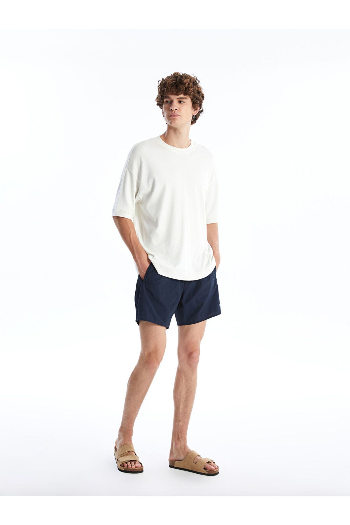 LC Waikiki LCW Kısa Boy Basic Erkek Deniz Şortu