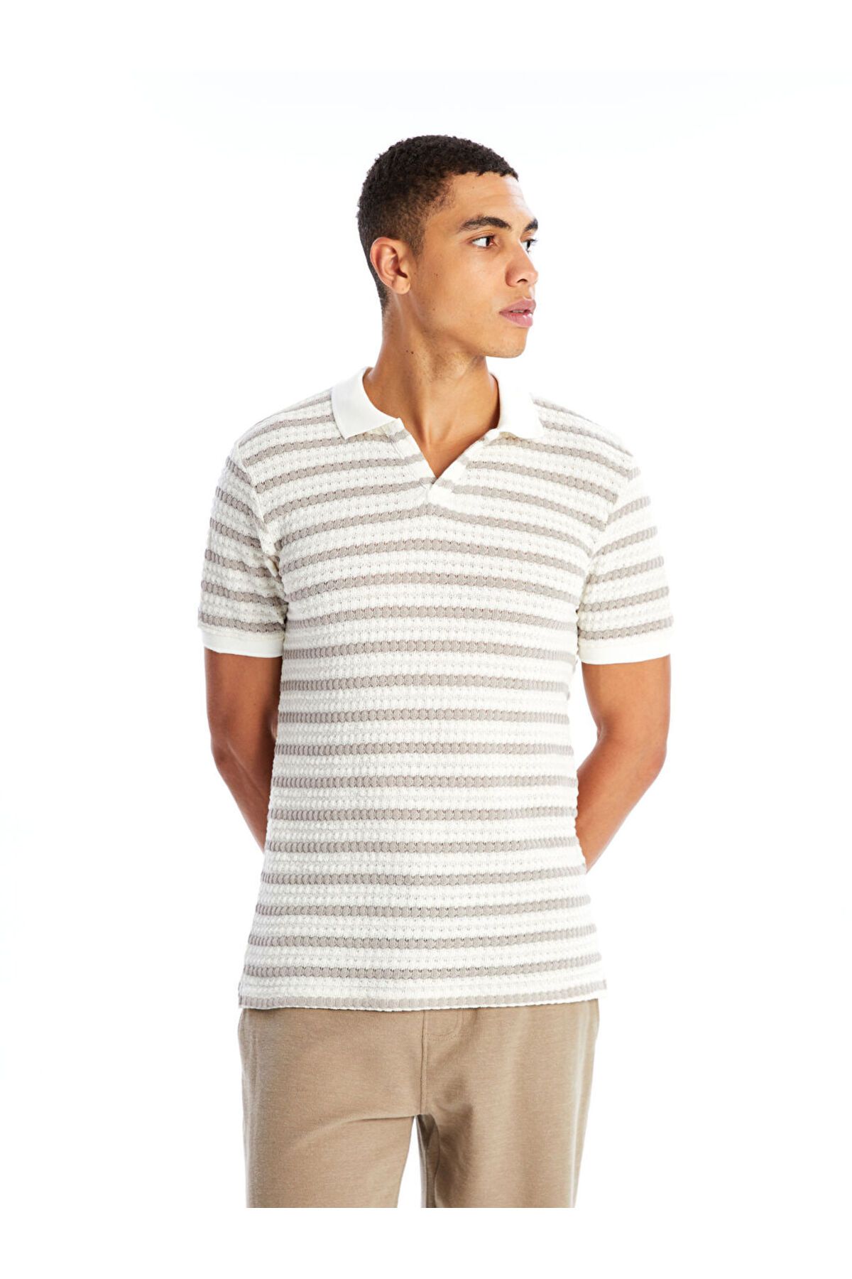 LC Waikiki Yeni Sezon Polo Yaka Kisa Kollu Cizgili Erkek Dokulu Tisort - S4OG15Z8