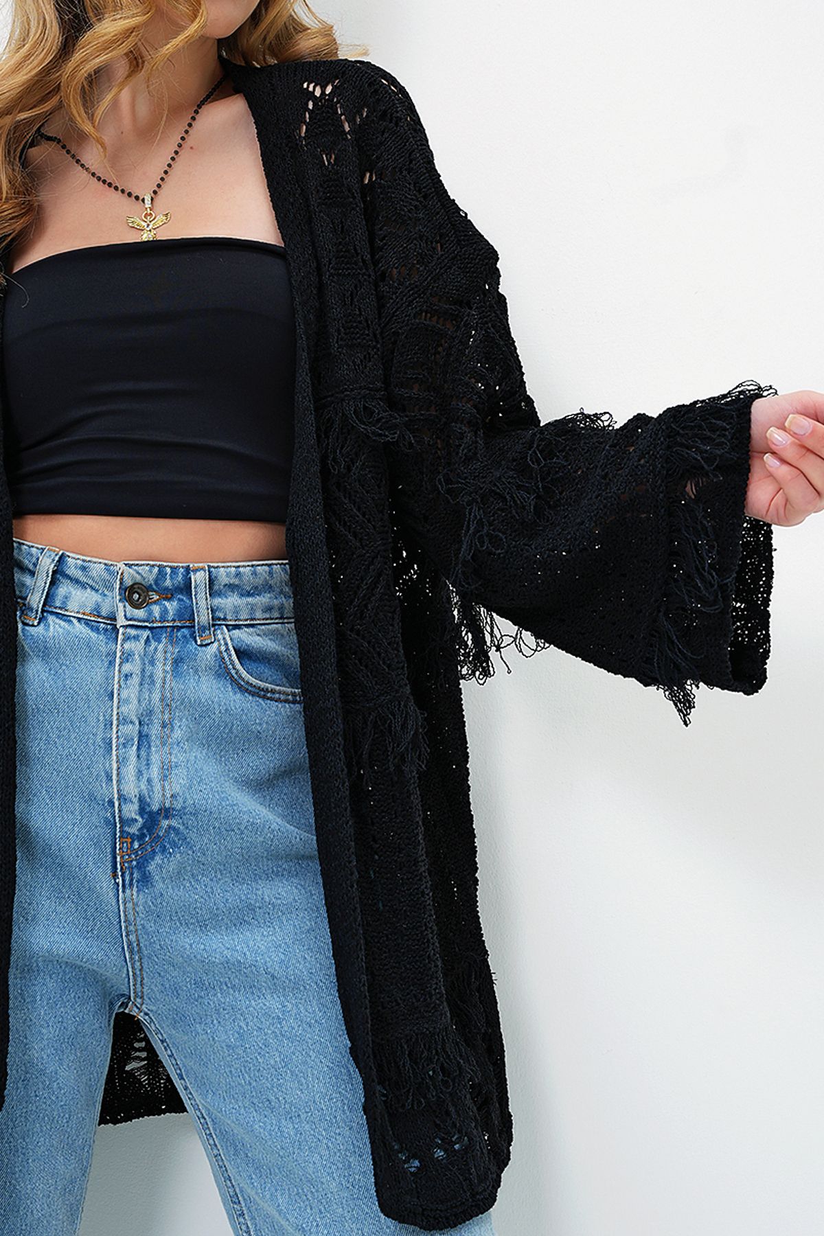 Trend Alaçatı Stili-Cardigan oversize ajurat cu ciucuri negru pentru femei ALC-X10690 5