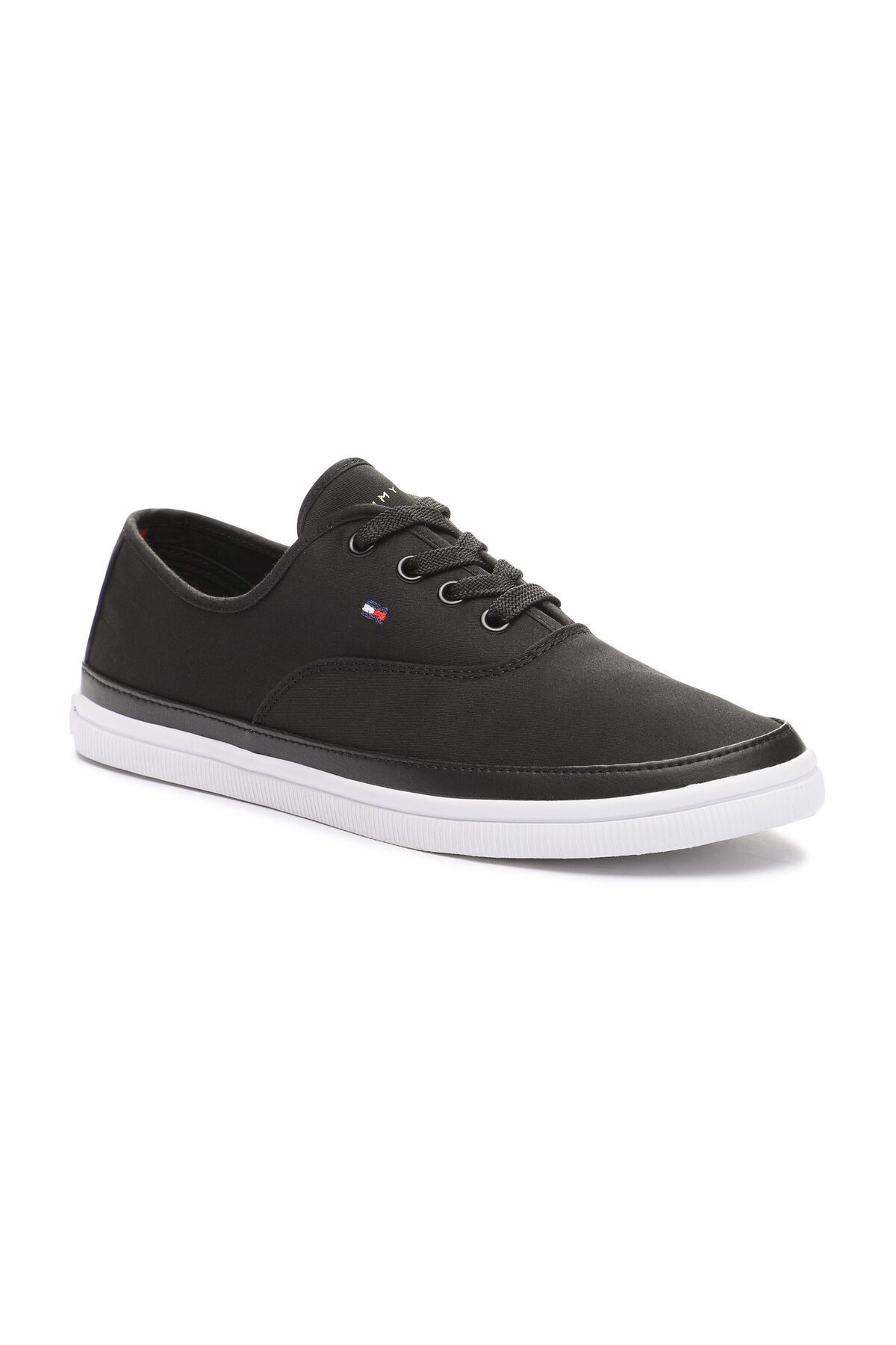Tommy Hilfiger Dámske čierne tenisky – nízke a na šnurovanie, ležérne, logo vlajky Fw0Fw06955-Bds