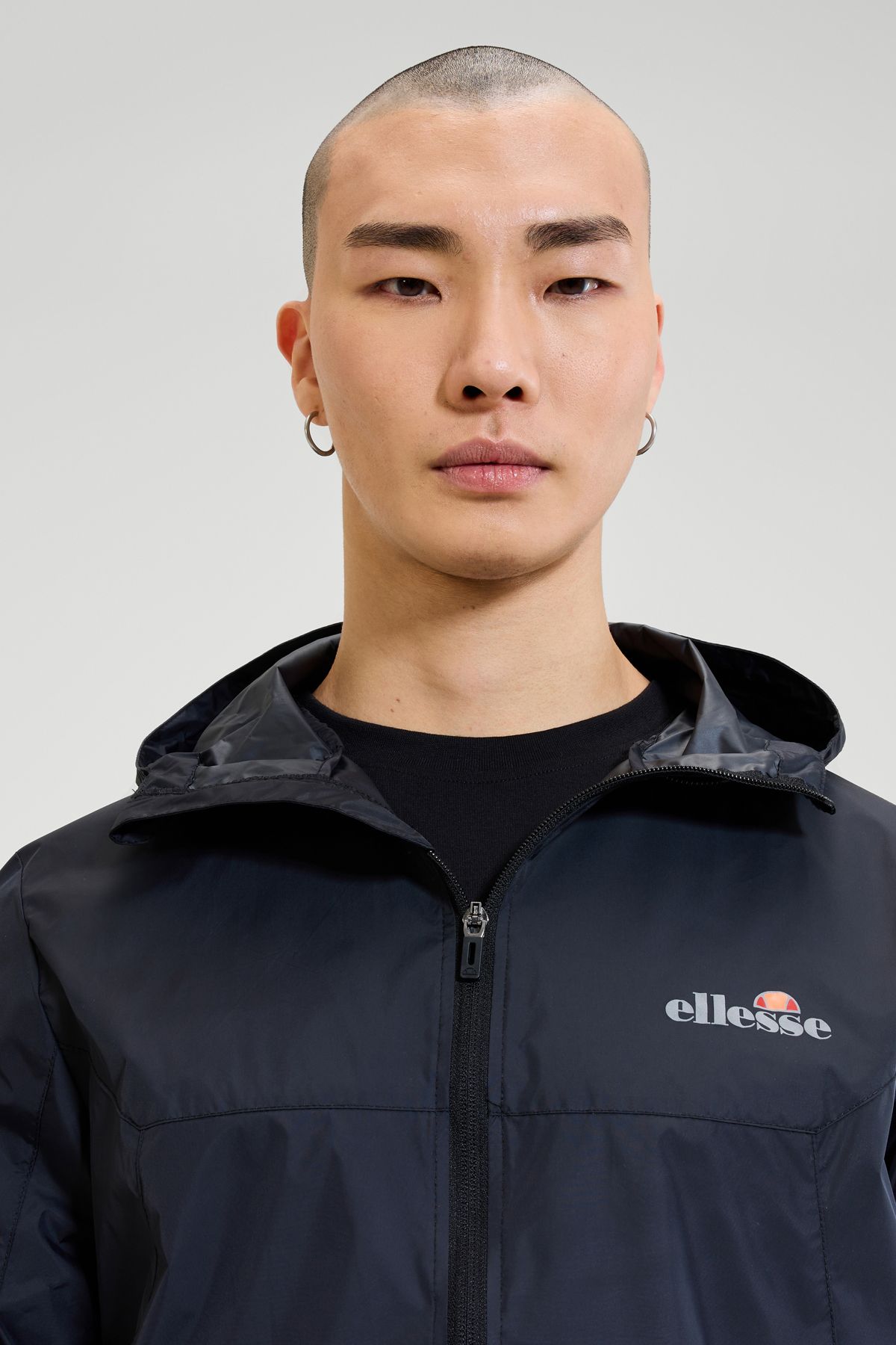 Ellesse-Cesanet 4