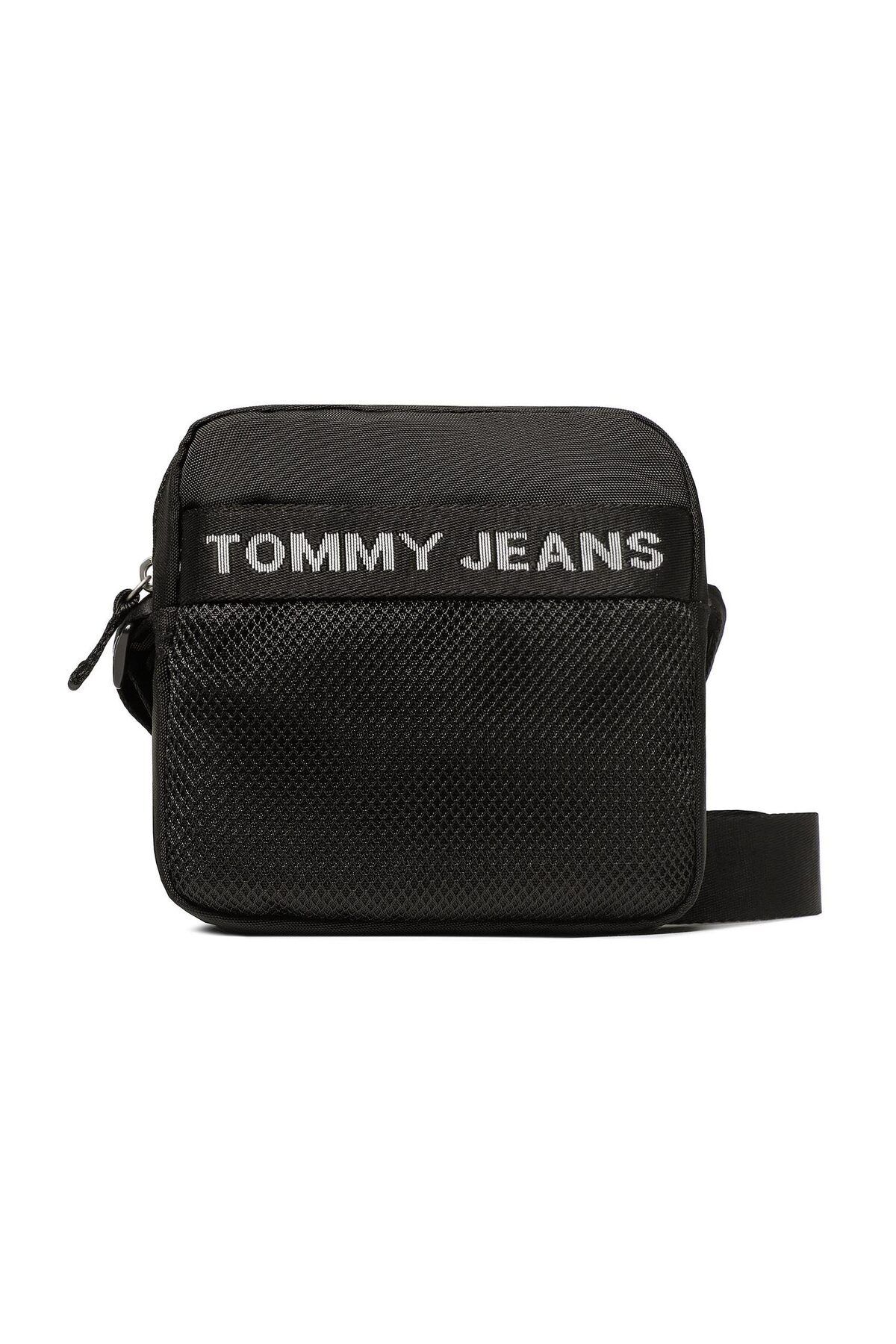 Tommy Hilfiger-18x17x6 Black Men's Zippered Messenger Bag Tjm Essential Square Reporter 1