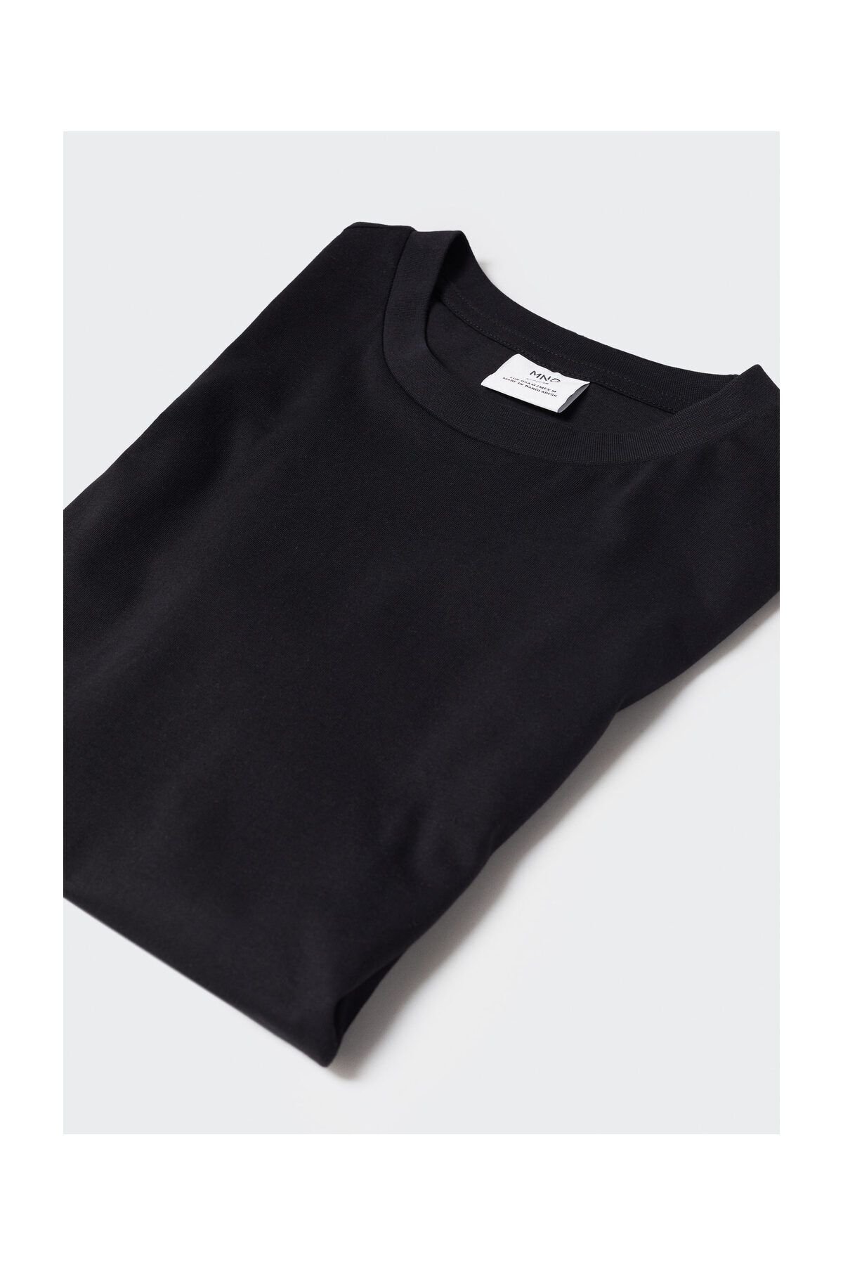 MANGO Man-Basic-T-Shirt aus Baumwollstretch 4