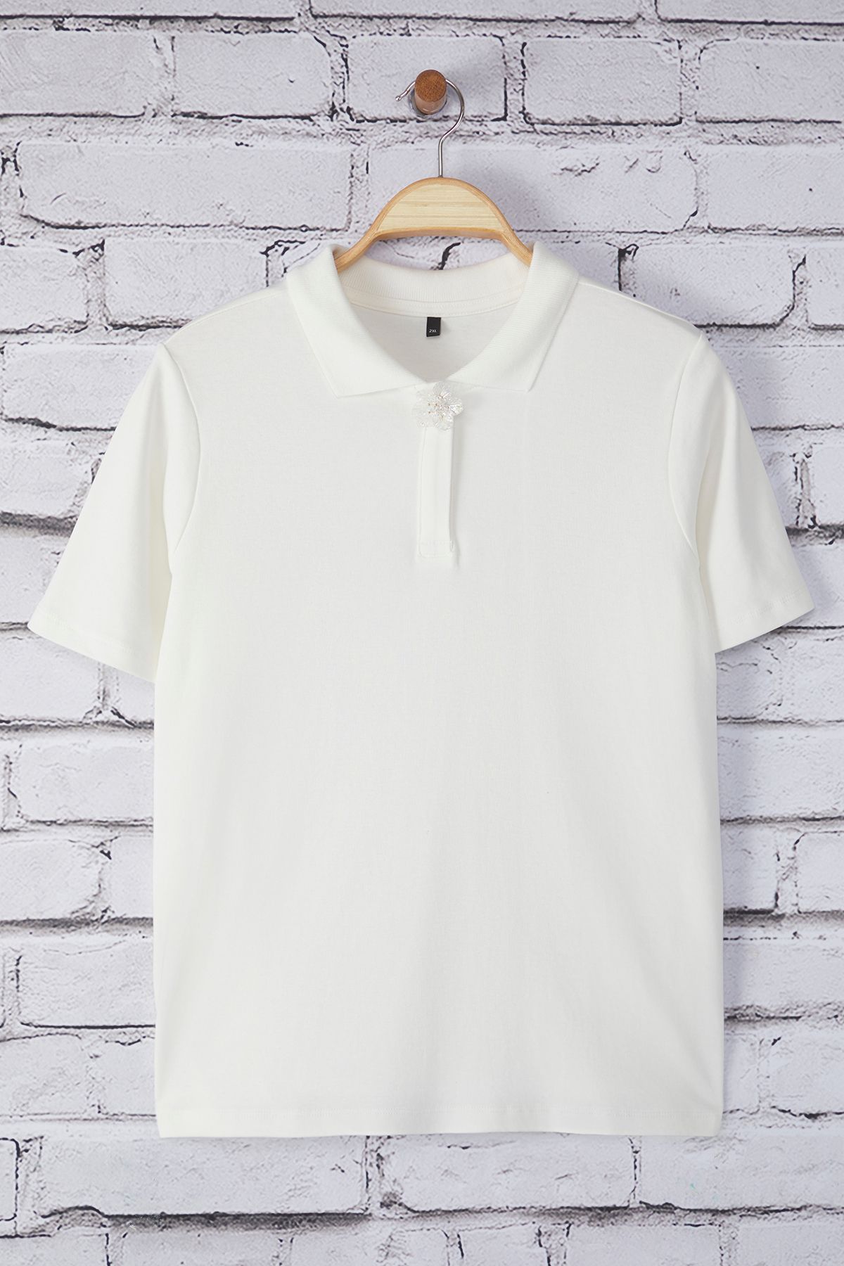 Trendyol Curve-Ecru Collar Accessory Detailed Polo Collar Knitted Large Size Blouse Tbbss25Af00101 5
