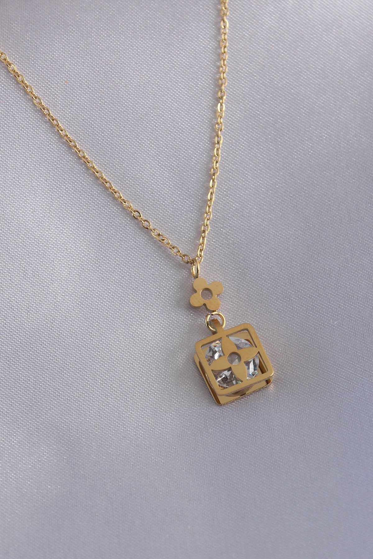 35AVM 316L Çelik Gold Renk Çiçek Figür Zirkon Taş Detay Kadın Kolye